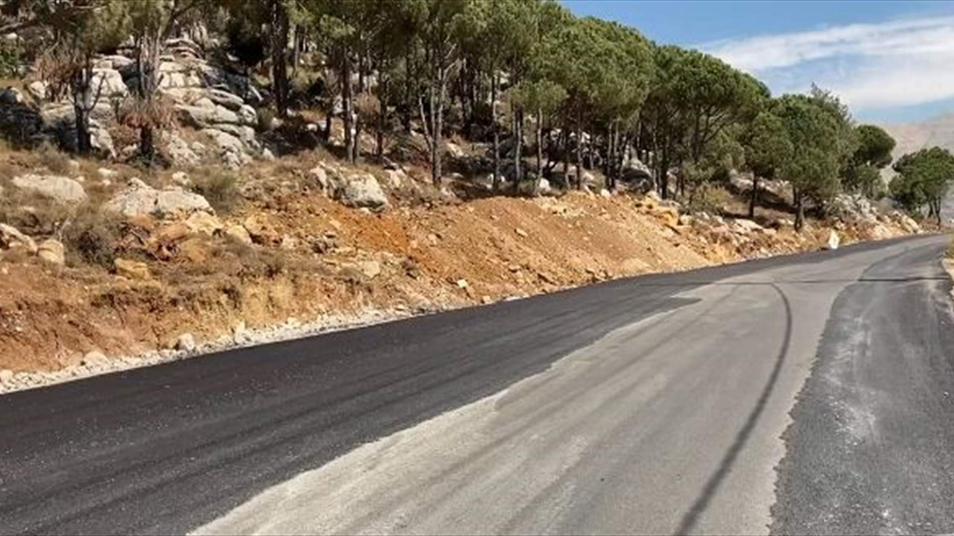 منع المرور على طريق عام وادي الجماجم بسكنتا لمدة ثلاثة أشهر بسبب الأشغال