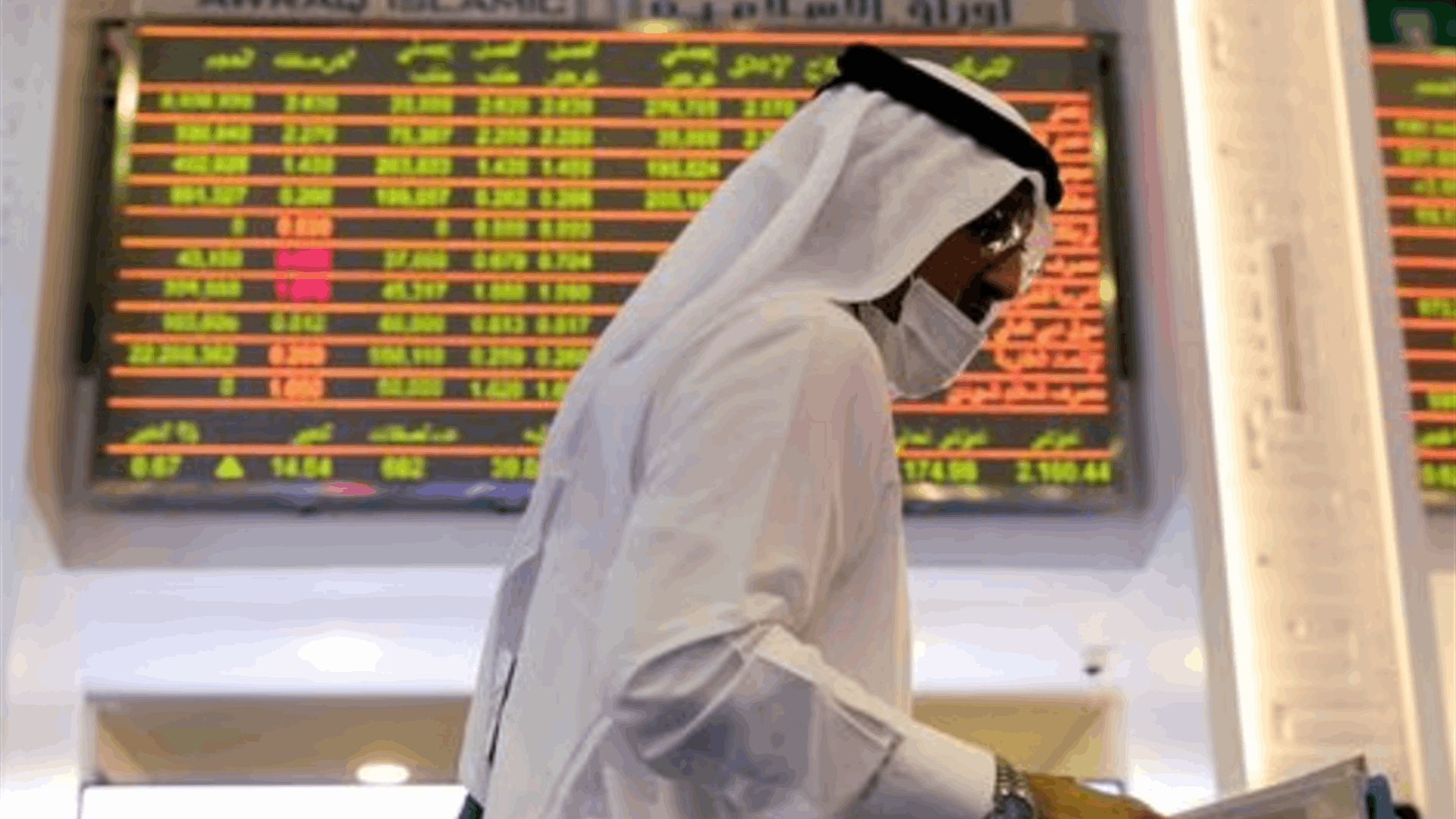 Aramco bolsters Saudi index; Dubai eases