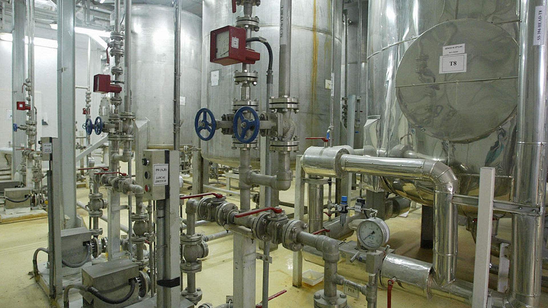 Fire extinguished at Isfahan power plant in Iran