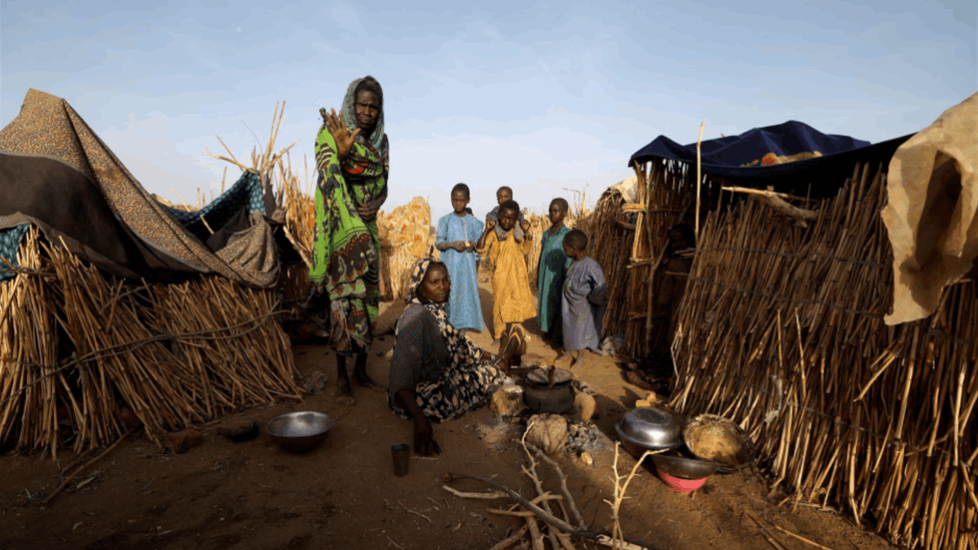 Sudan capital rocked by air strikes, looting
