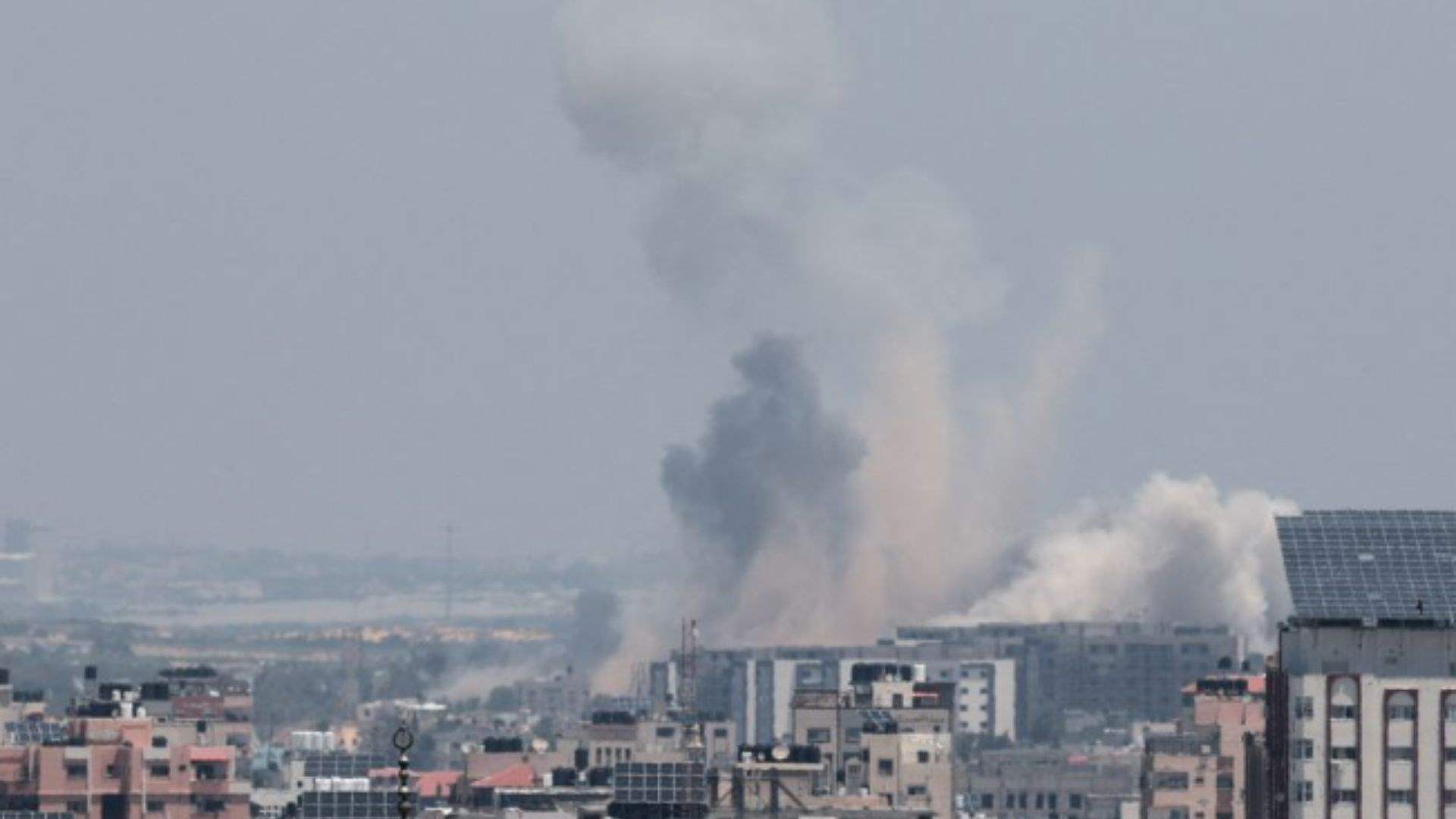 Israel hits targets in Gaza, rocket sirens sound in Tel Aviv