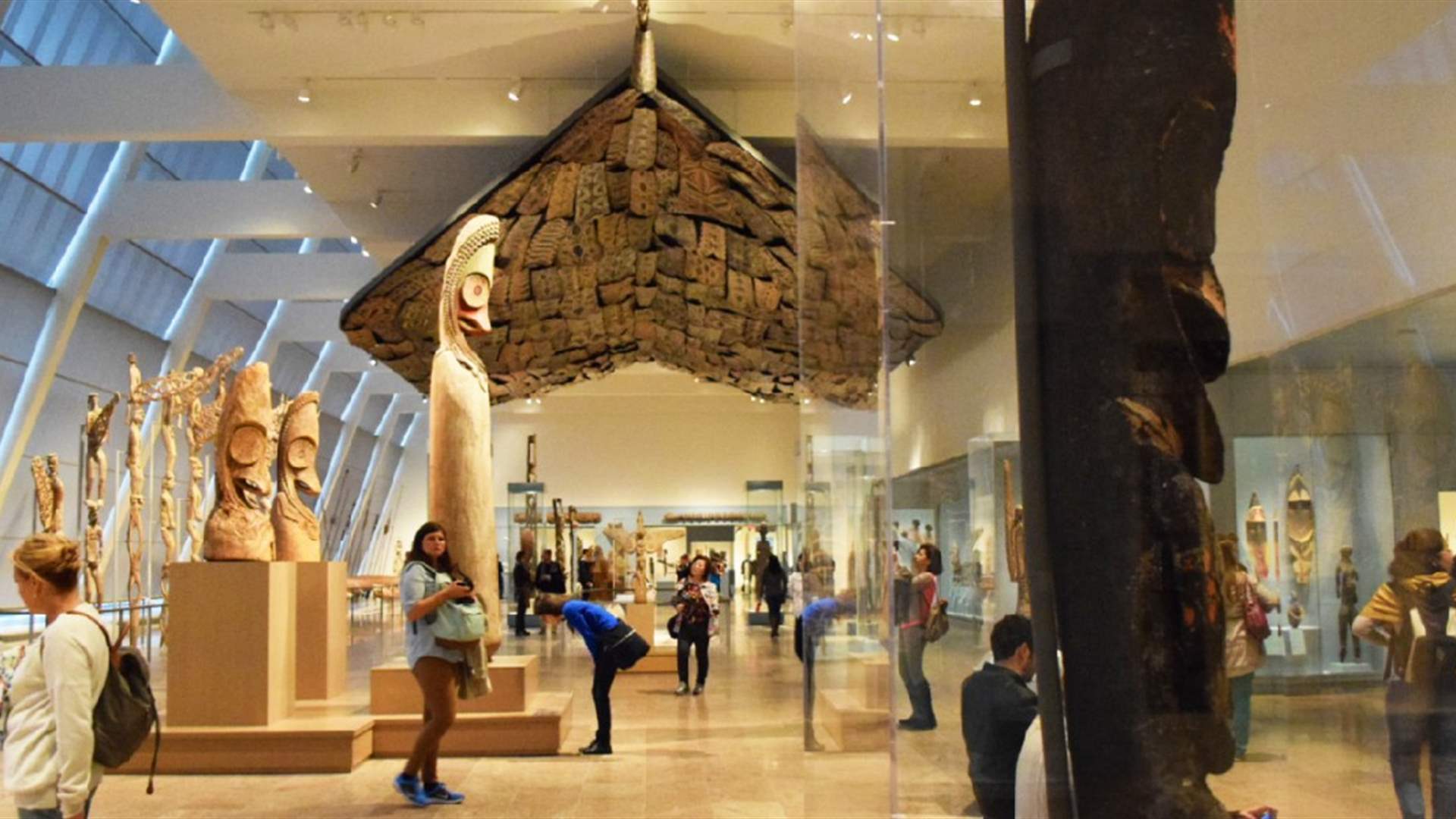 متحف متروبوليتان في نيويورك &quot;سينظر&quot; في قطع فنية قد تكون مسروقة