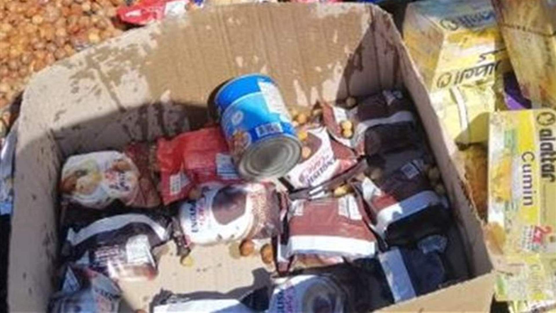 مصادرة مواد غذائية فاسدة في بعض السوبرماركات والمحال  في طرابلس وتلفها