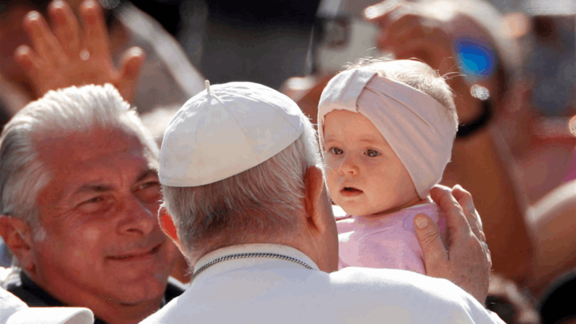 Pope says only rich can afford to have children in Italy