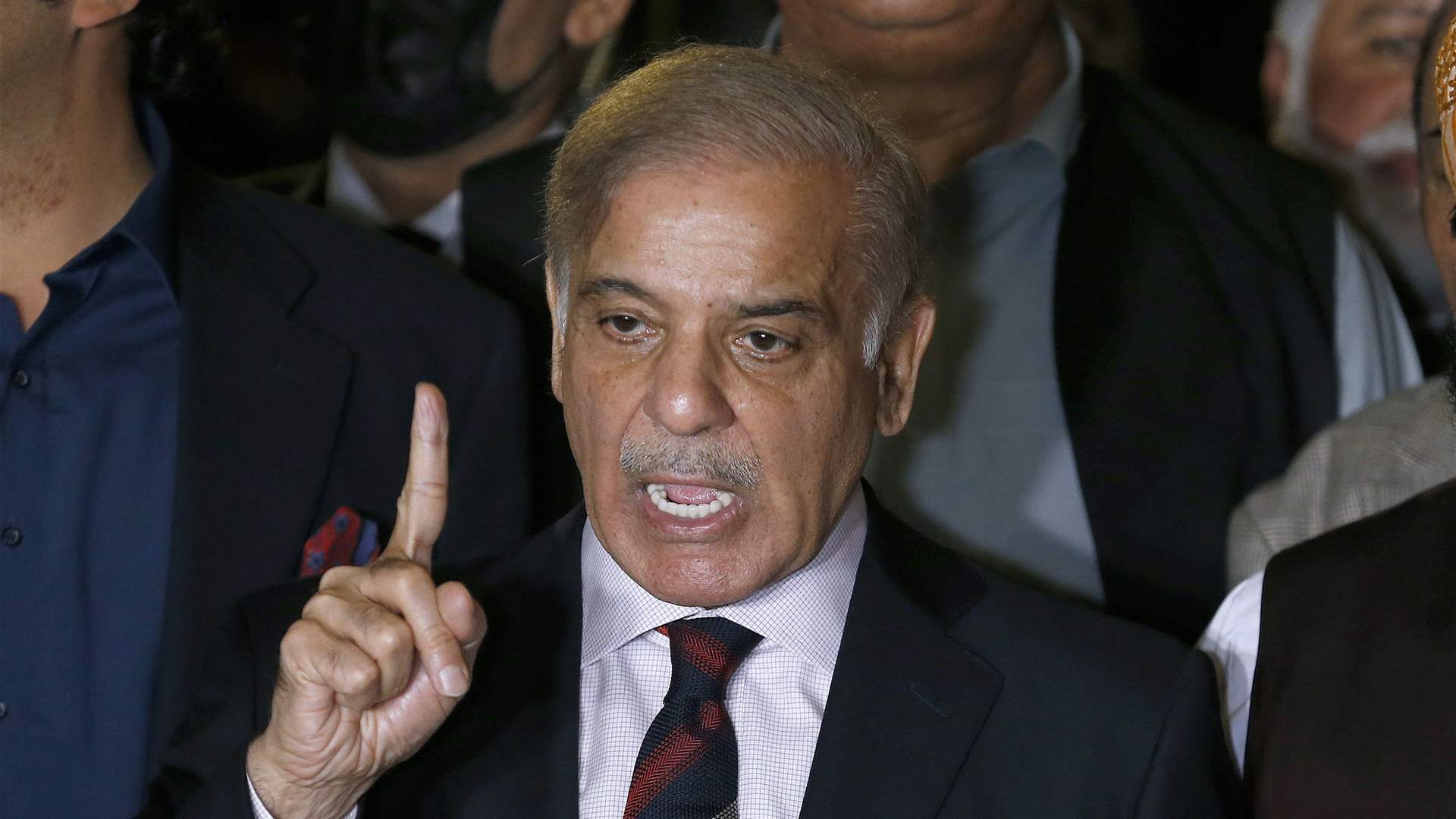 Pakistan PM Sharif orders those involved in violence tracked down and arrested