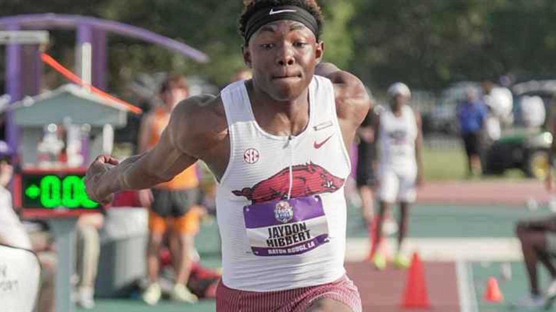 عن 18 عامًا...الجاماكي الشاب هيبرت يقفز مسافة 17.87 متراً في الوثب الثلاثي 