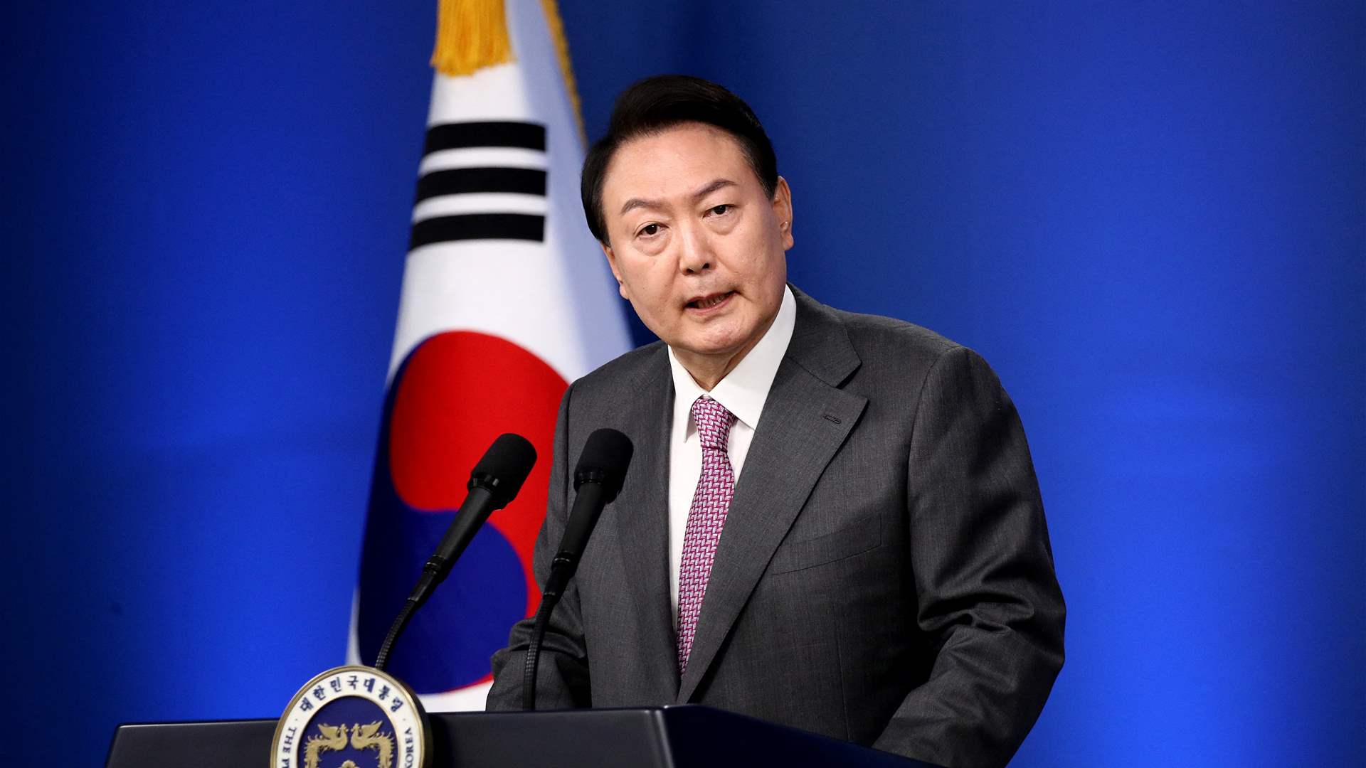 Ukraine's first lady meets with South Korea's Yoon
