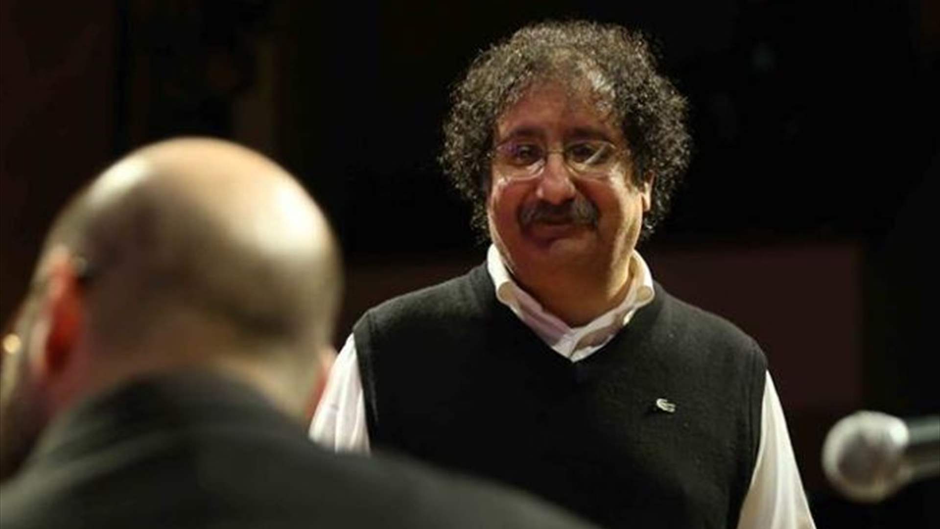 نقل خالد الهبر الى المستشفى... ما هو وضعه الصحي؟