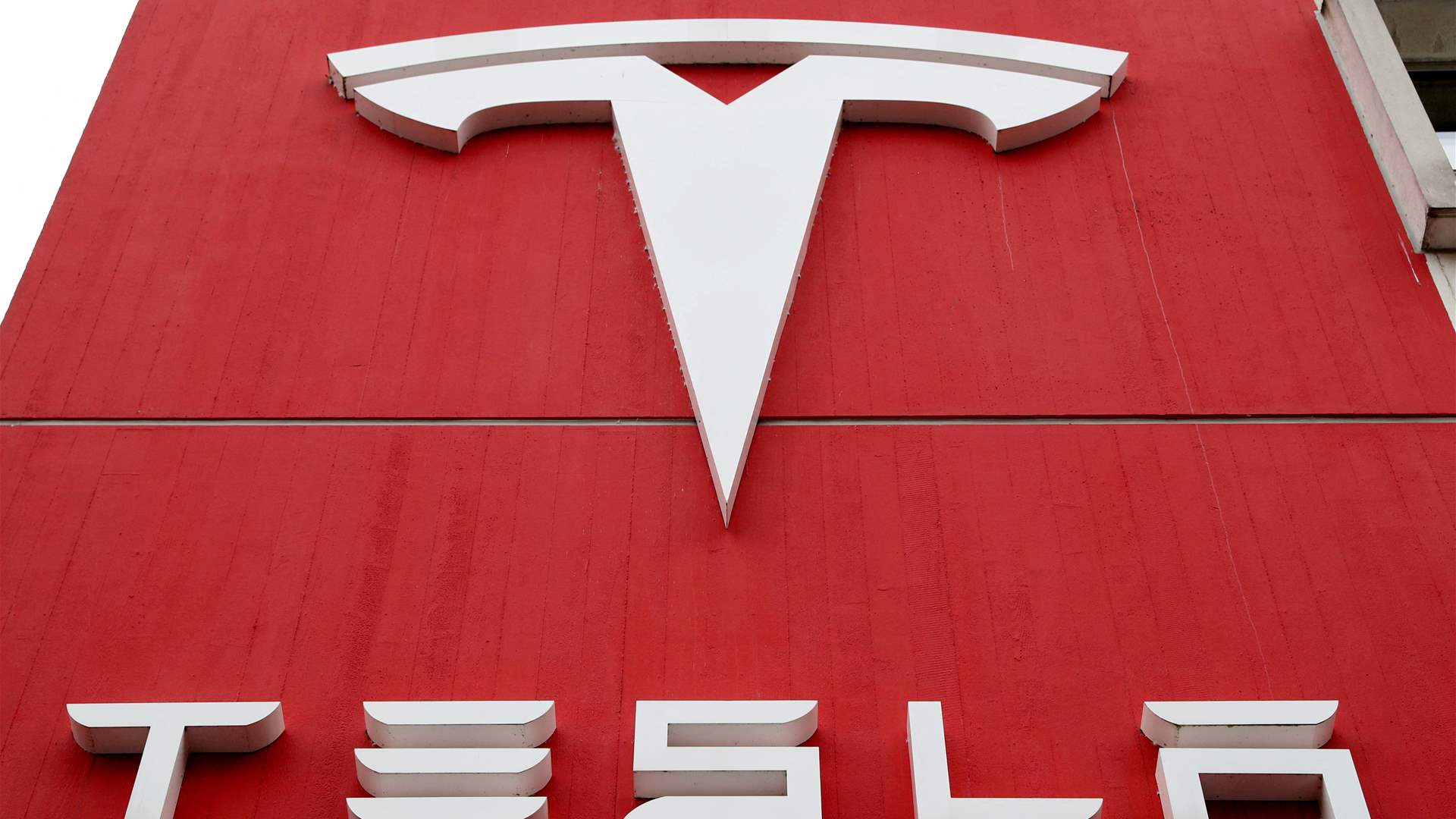 Elon Musk says Tesla not immune to tough economy that he foresees