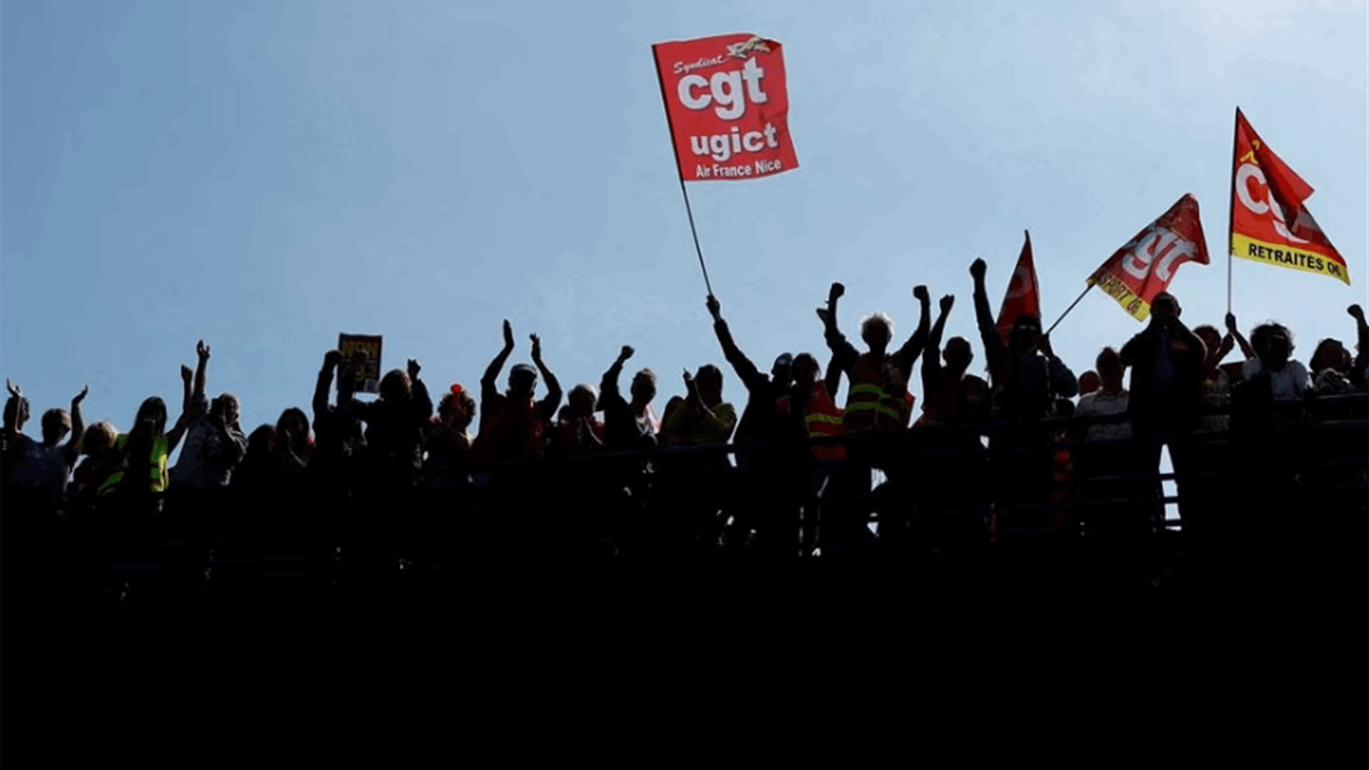 Pension reform defiance brings new blood to French trade unions