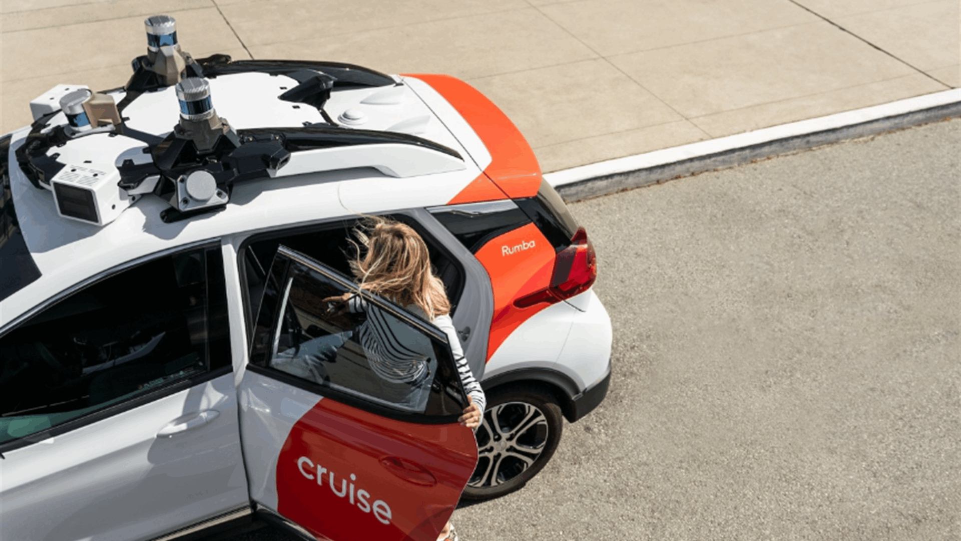 Cruise, Waymo near approval to charge for 24/7 robotaxis in San Francisco