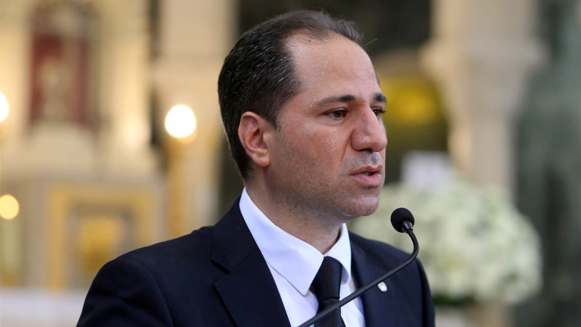 رئيس الكتائب يتقدّم باقتراح قانون يرمي إلى تعديل مدة ولاية حاكم مصرف لبنان