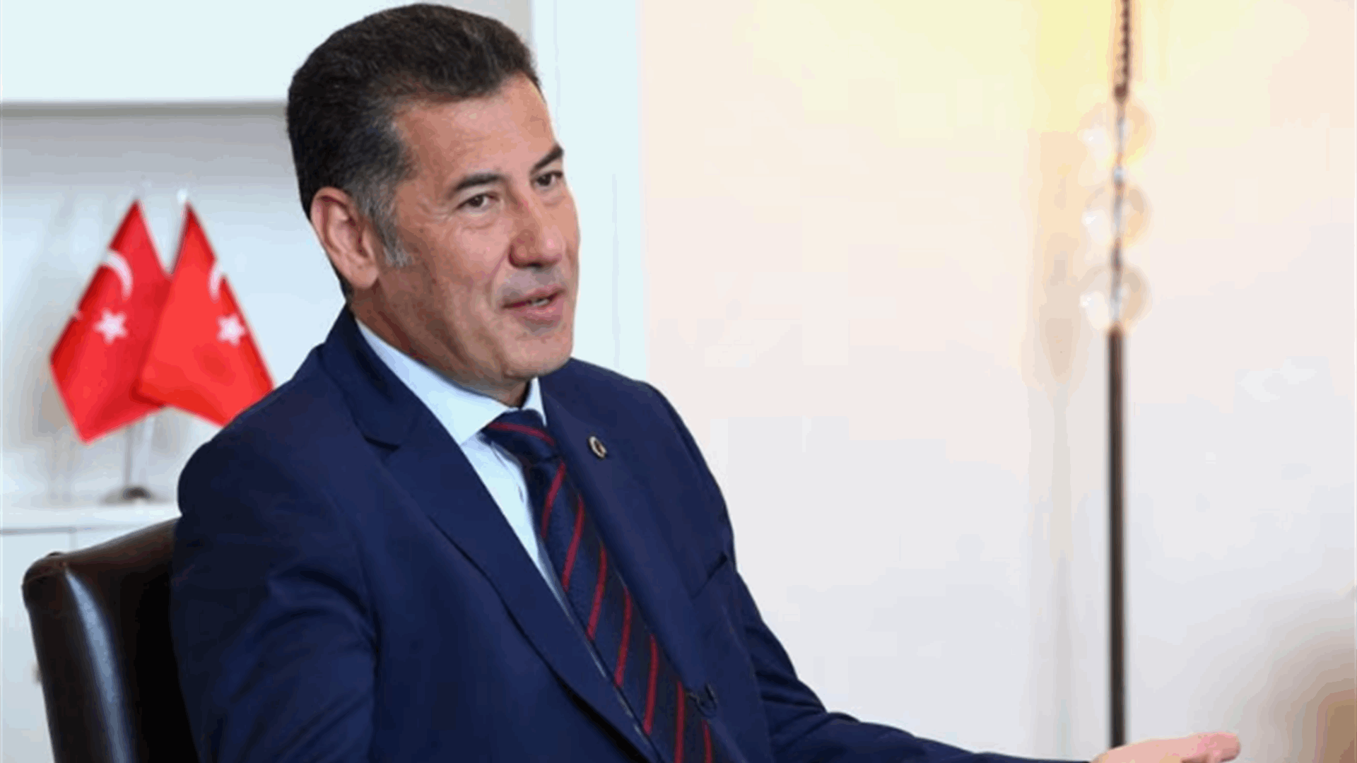Turkey's third-place candidate endorses Erdogan in runoff