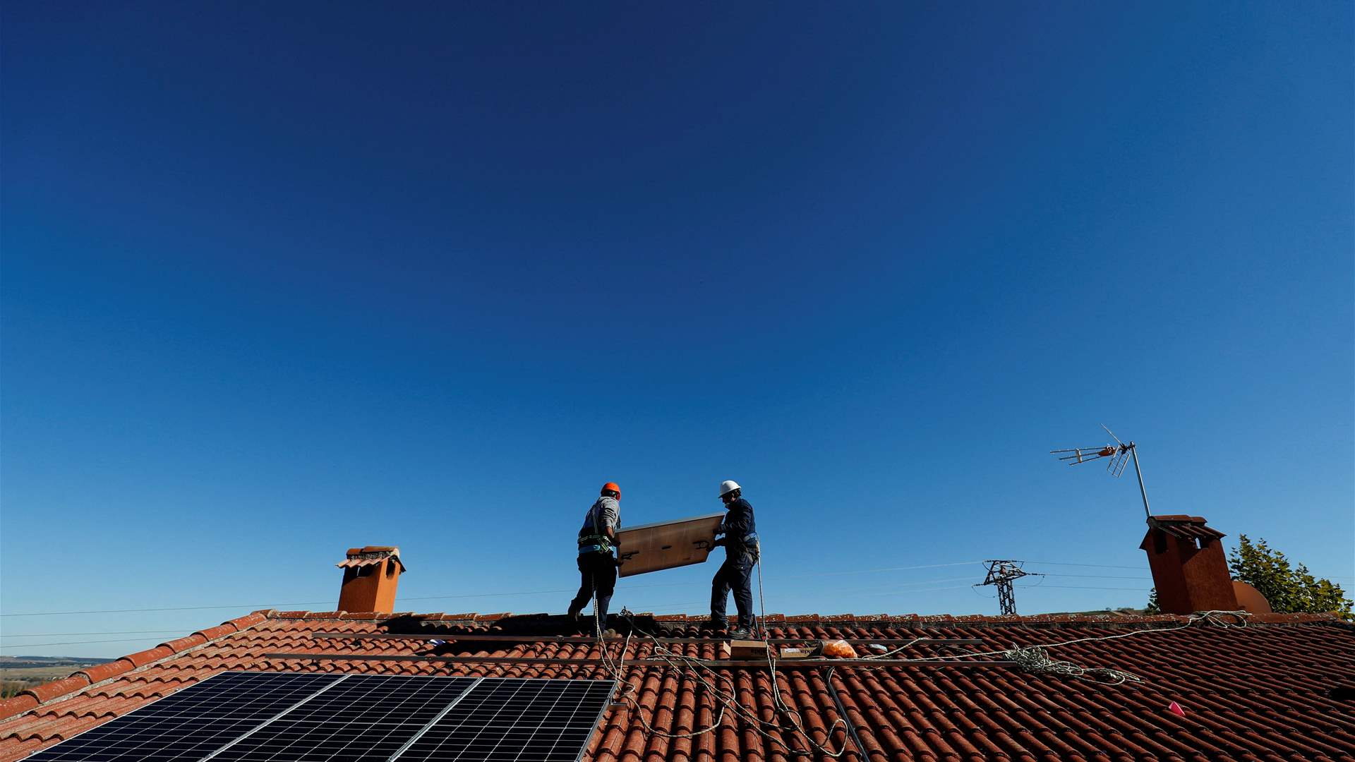 Spain to set more ambitious 2030 emissions reduction target, source says