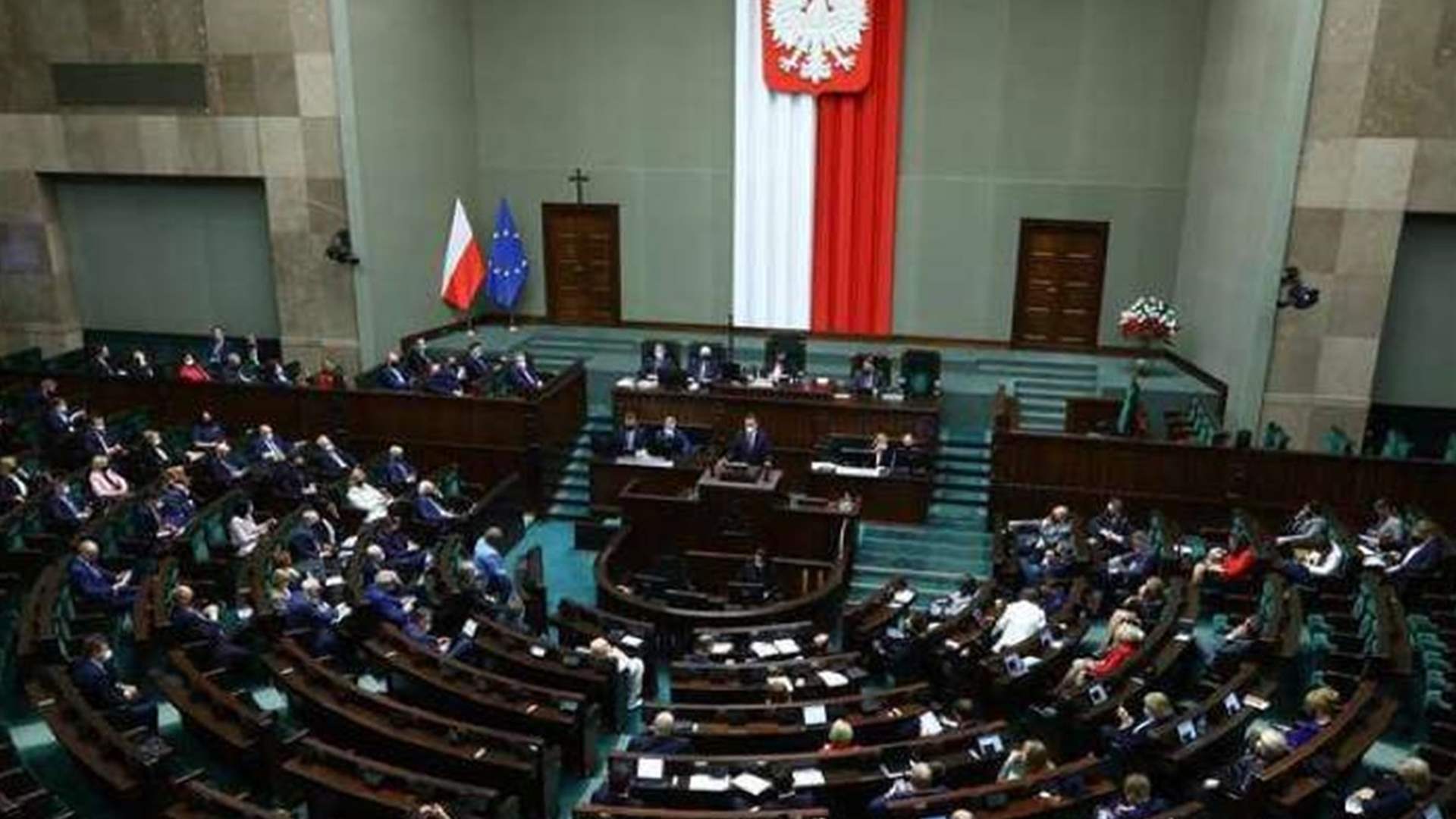 البرلمان البولندي يقر تشكيل لجنة تحقيق بالنفوذ الروسي في البلاد
