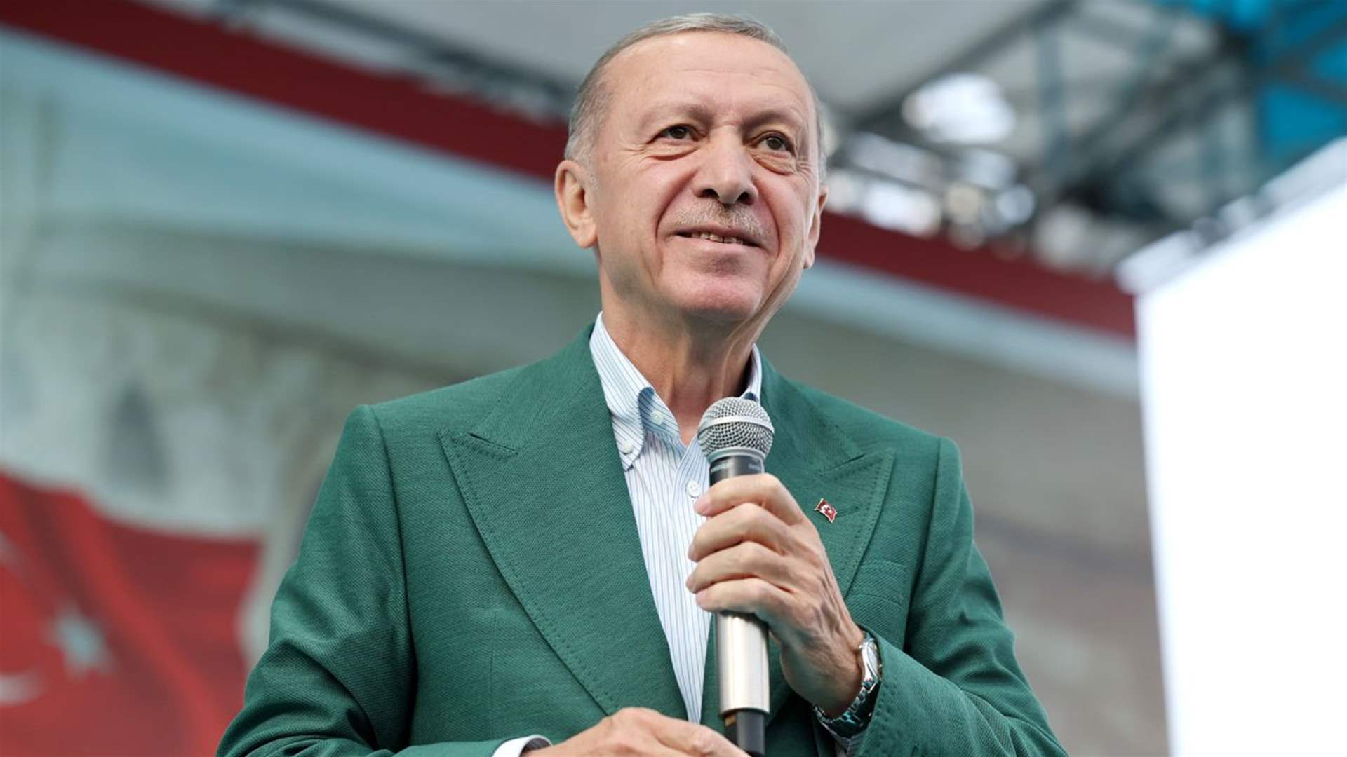 إردوغان يدعو الأتراك إلى &quot;الوحدة والتضامن&quot; بعد فوزه في الانتخابات الرئاسية