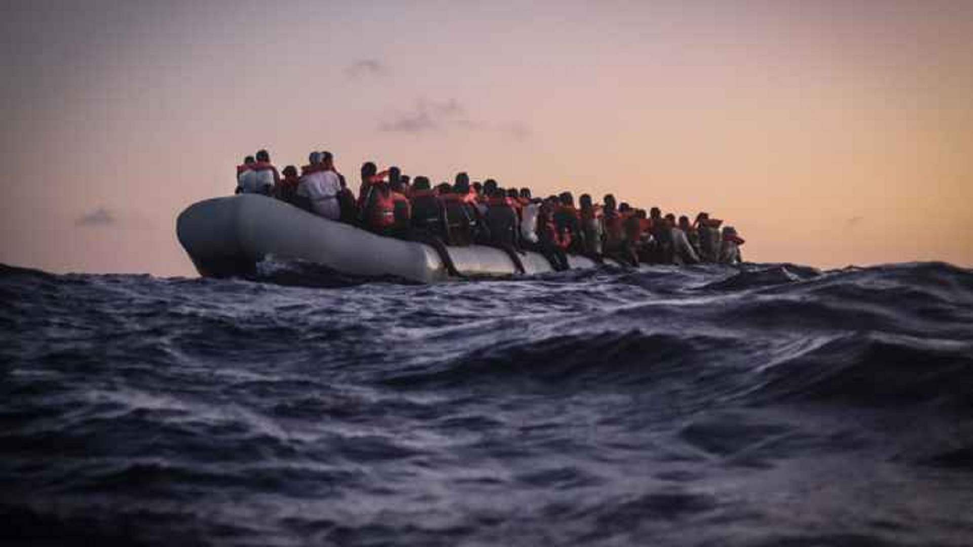إنقاذ 63 مهاجراً في قناة المانش