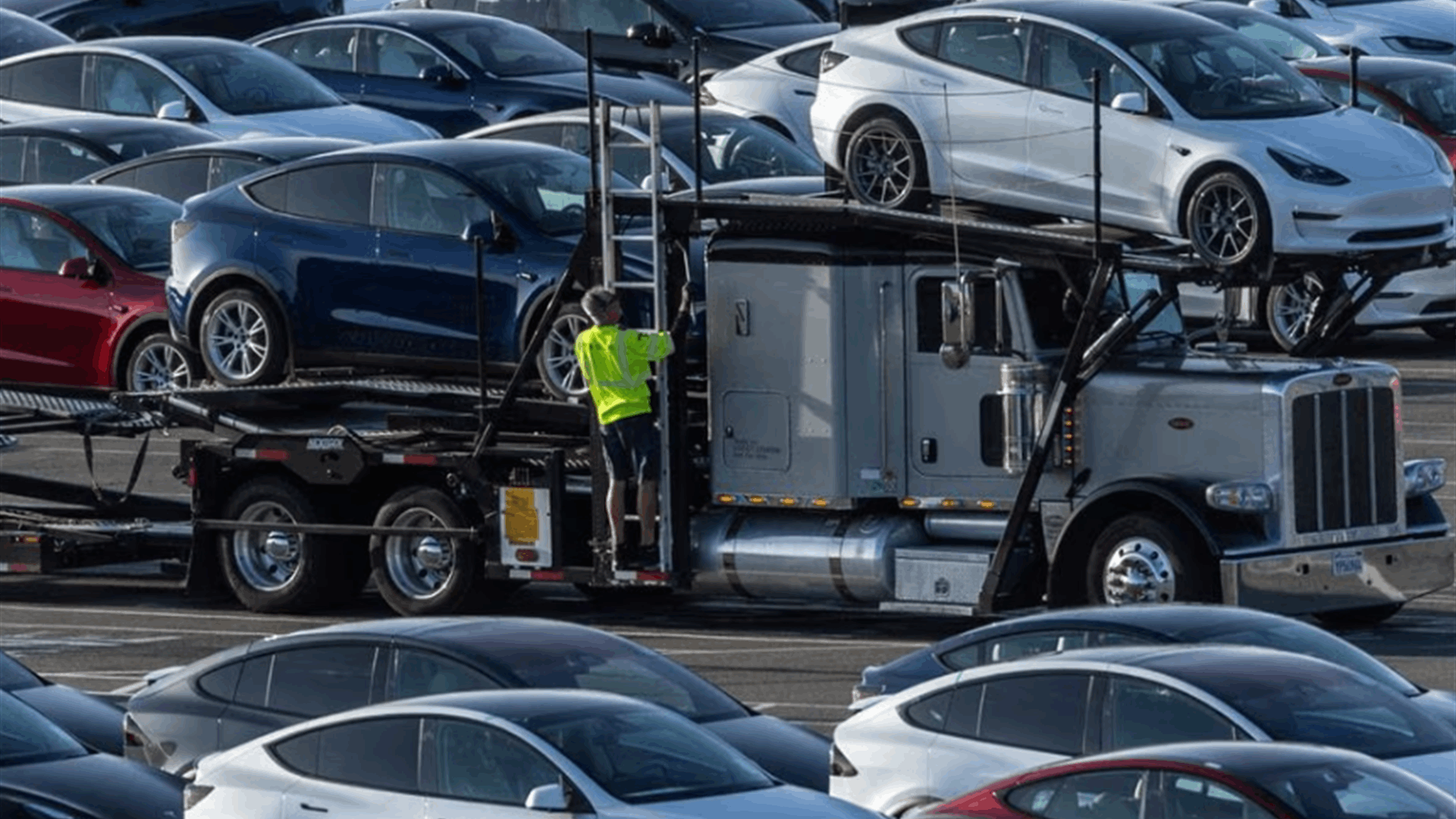 Tesla doubles discounts on Model 3 cars in US inventory
