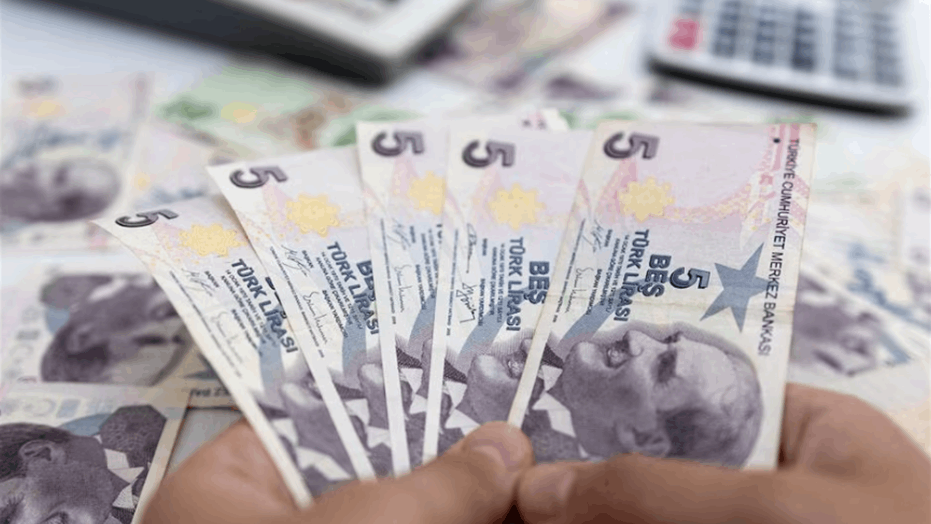 Turkish lira slightly weaker after overnight drop
