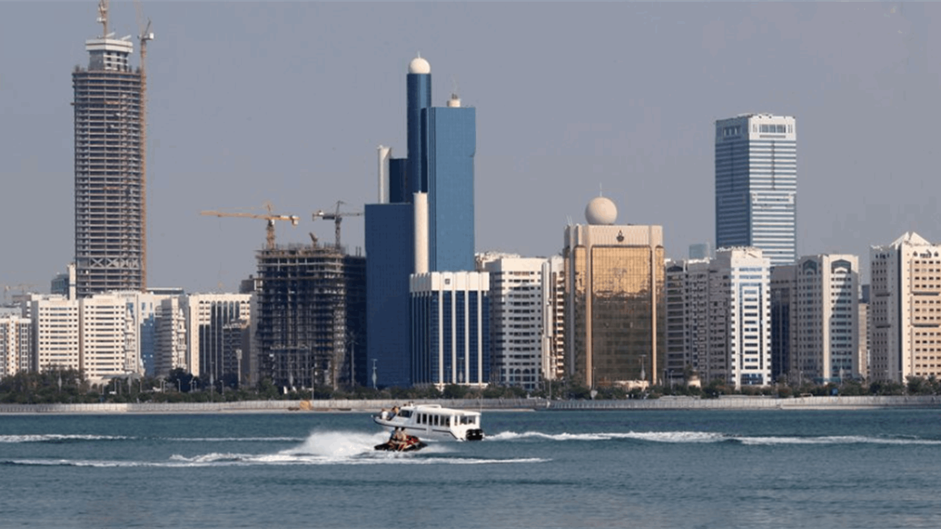 UAE begins corporate tax roll-out, with free zones exempted