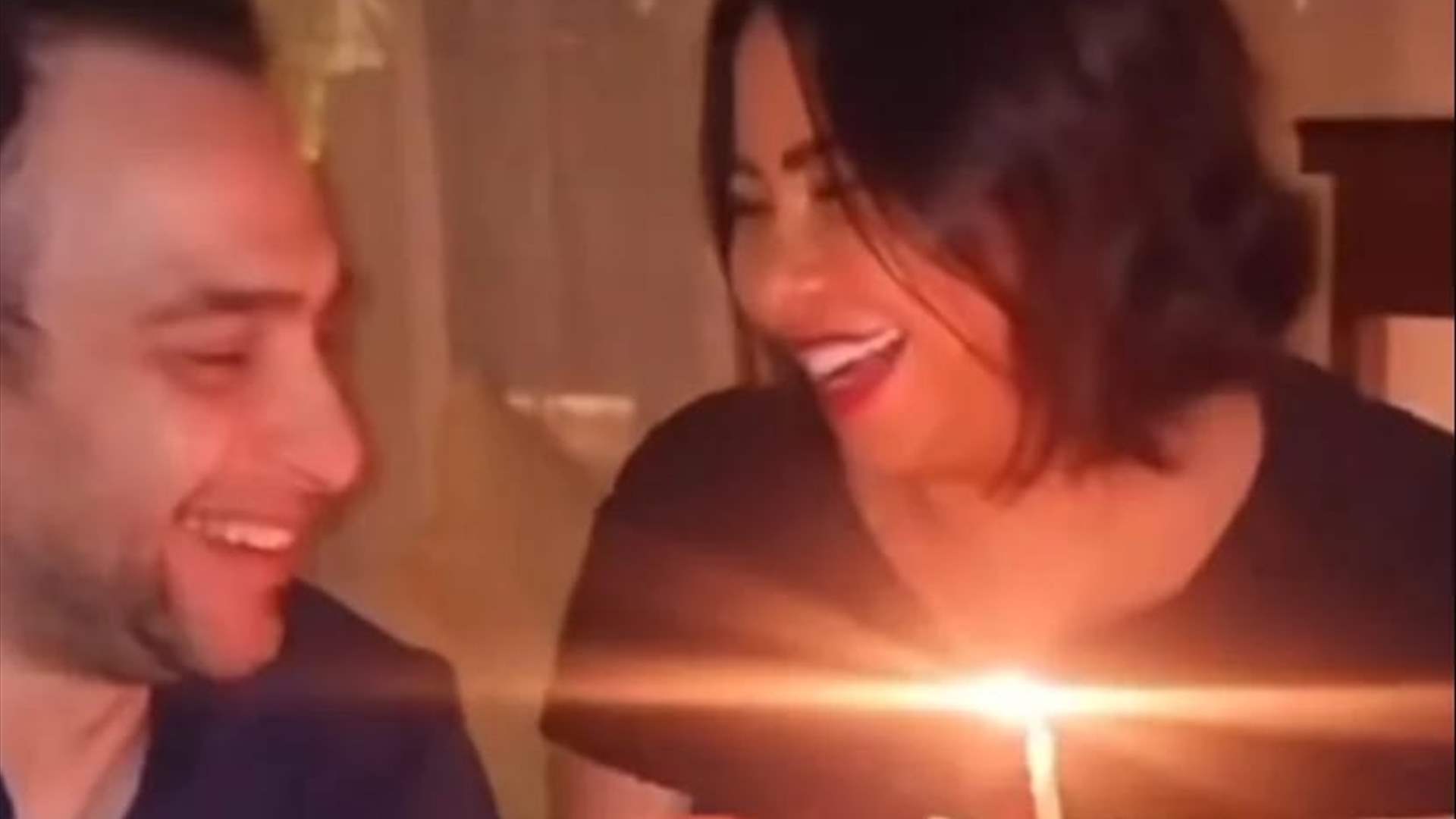 شيرين عبد الوهاب تحتفل بعيد ميلاد حسام حبيب... غناء وقبلات رومنسية (فيديو) 