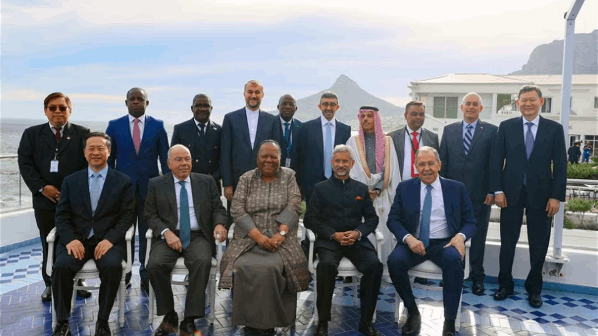 BRICS meet with 'friends' seeking closer ties amid push to expand bloc