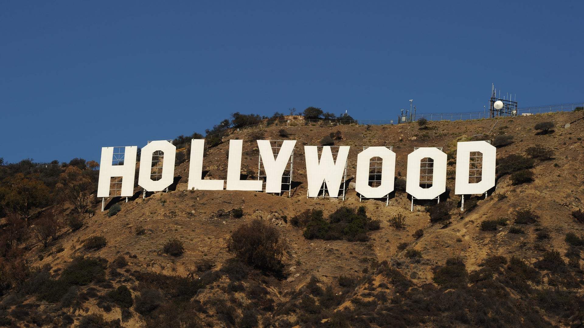Hollywood directors reach labor pact, writers remain on strike