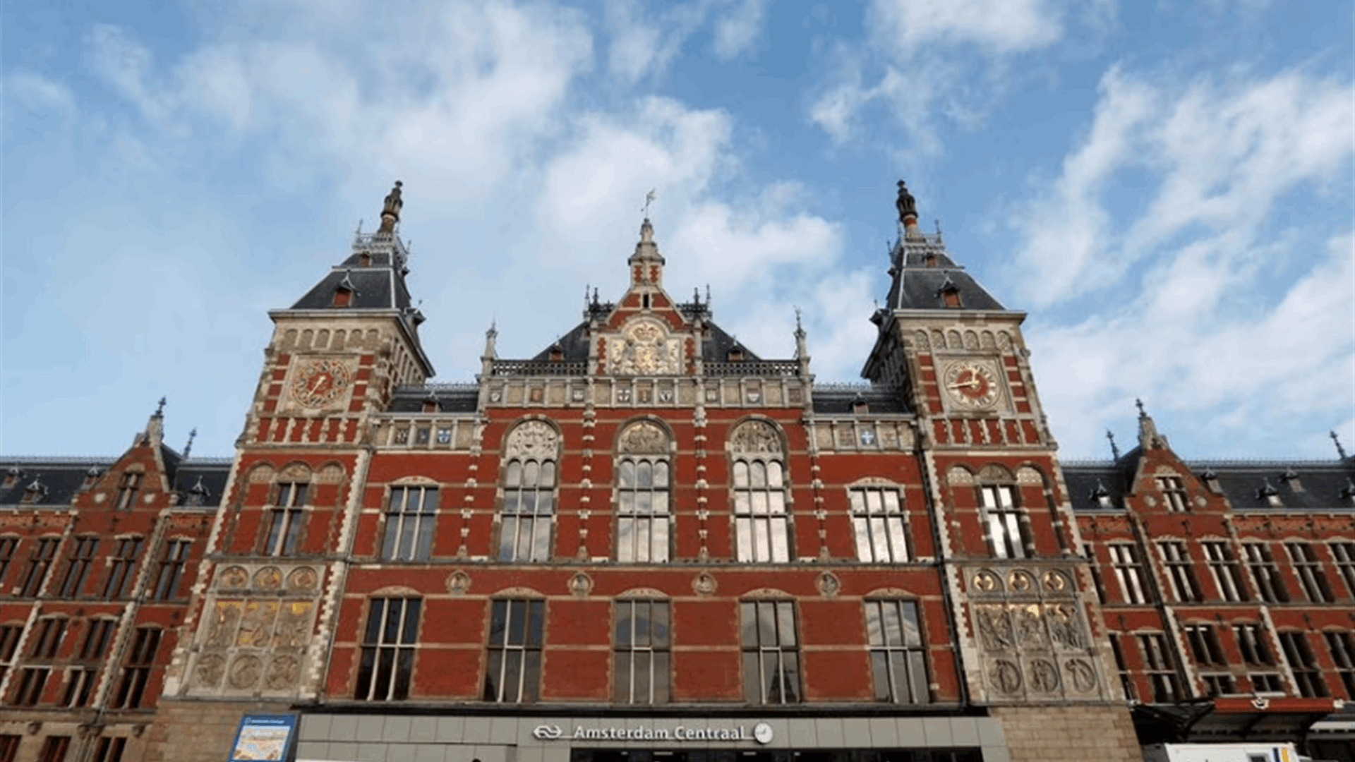 Computer outage cripples train traffic in the Netherlands