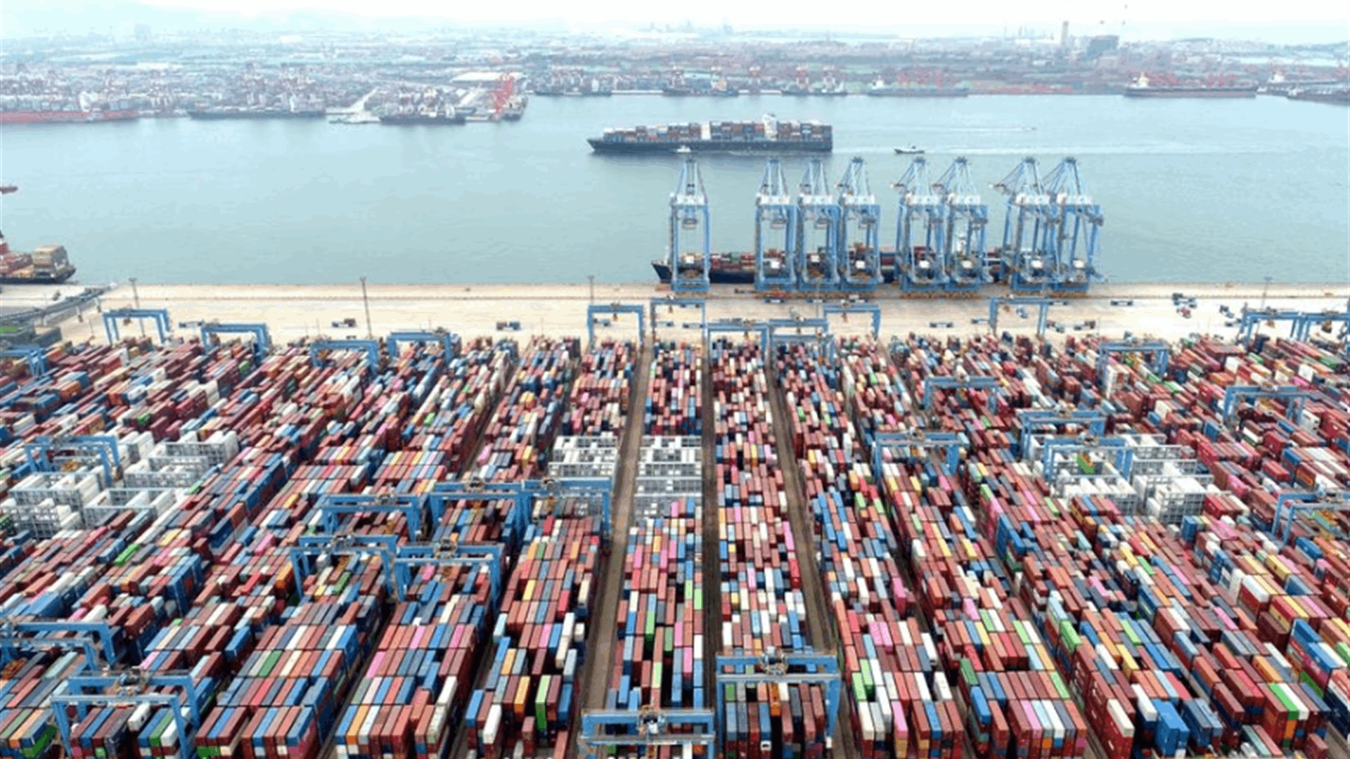 China's exports tumble in May as global demand falters