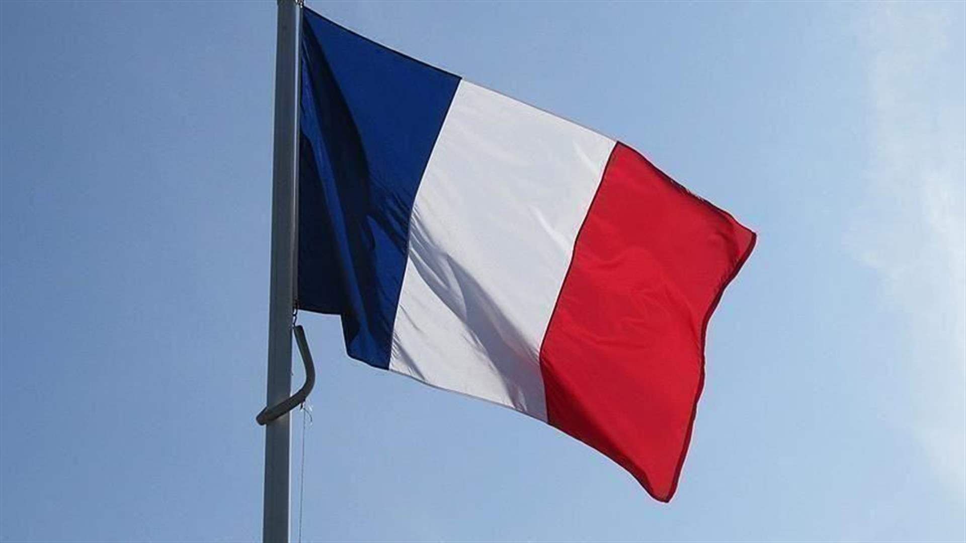 فرنسا تتعهد إرسال مساعدات عاجلة لأوكرانيا بعد تدمير السد