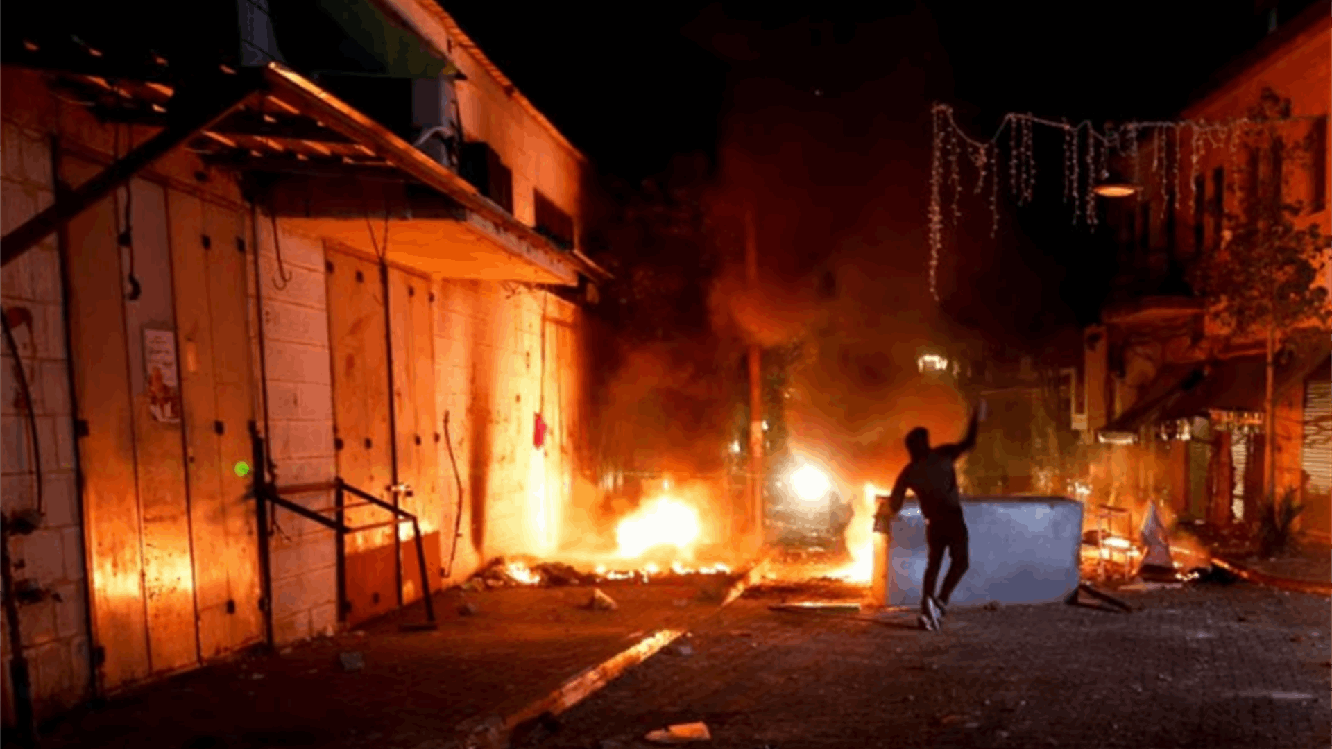 Israeli army mounts rare raid into Palestinian city of Ramallah, clashes ensue