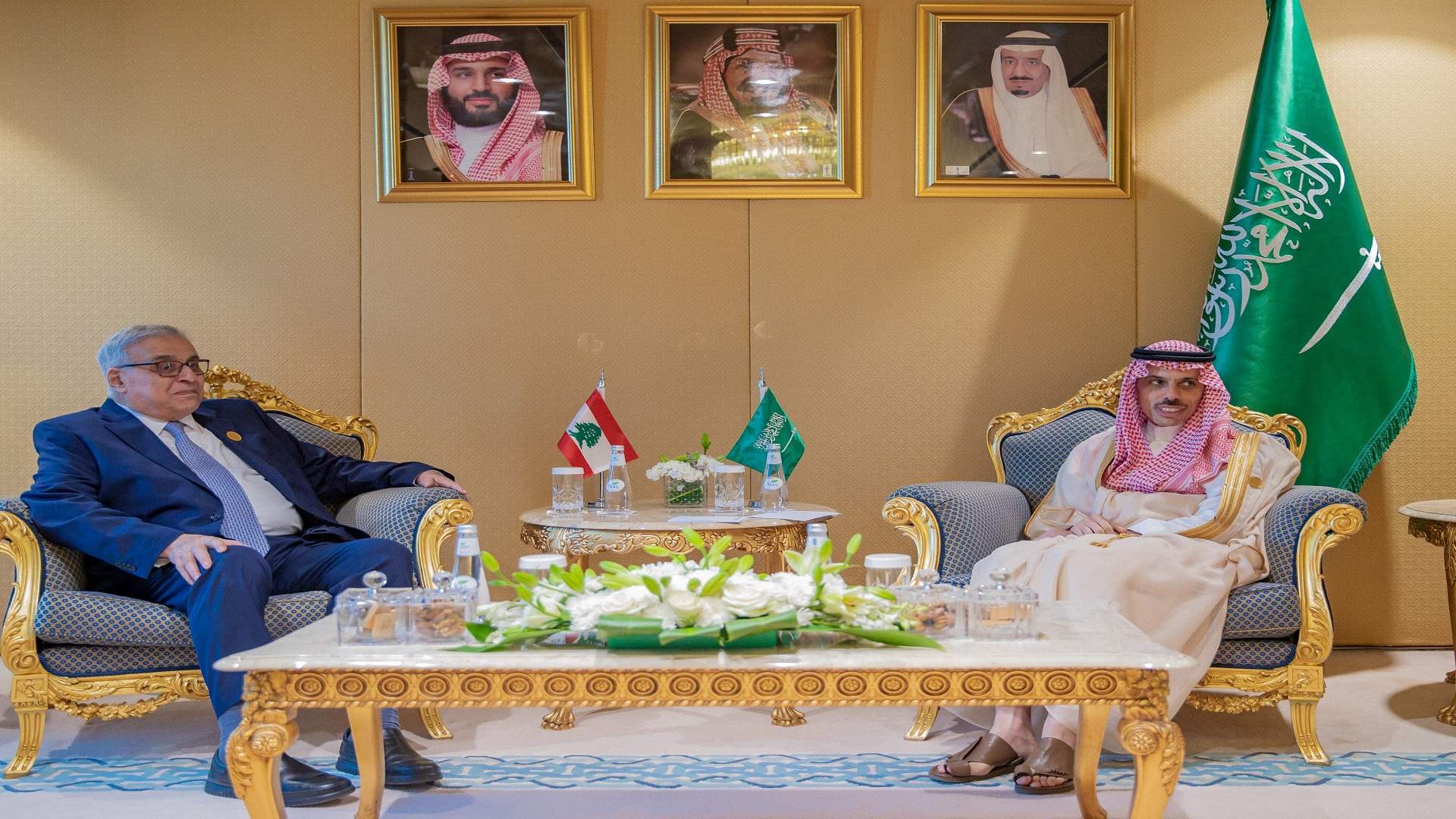 Saudi and Lebanese Foreign Ministers discuss bilateral relations and regional developments