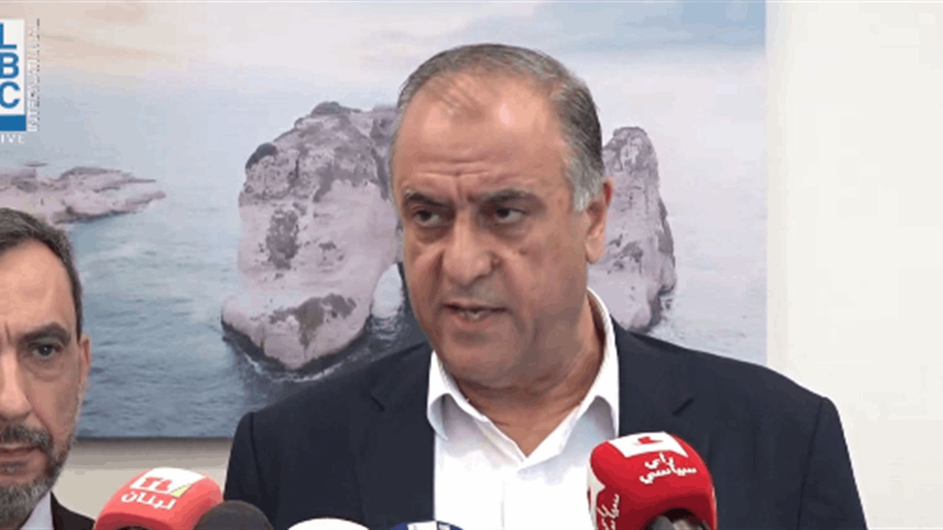 سليمان بعد اجتماع الإعتدال وعدد من التغييريين والمستقلين: اجتماعاتنا ستبقى مفتوحة.. الحوت: لن نعلن عن الاسم المناسب