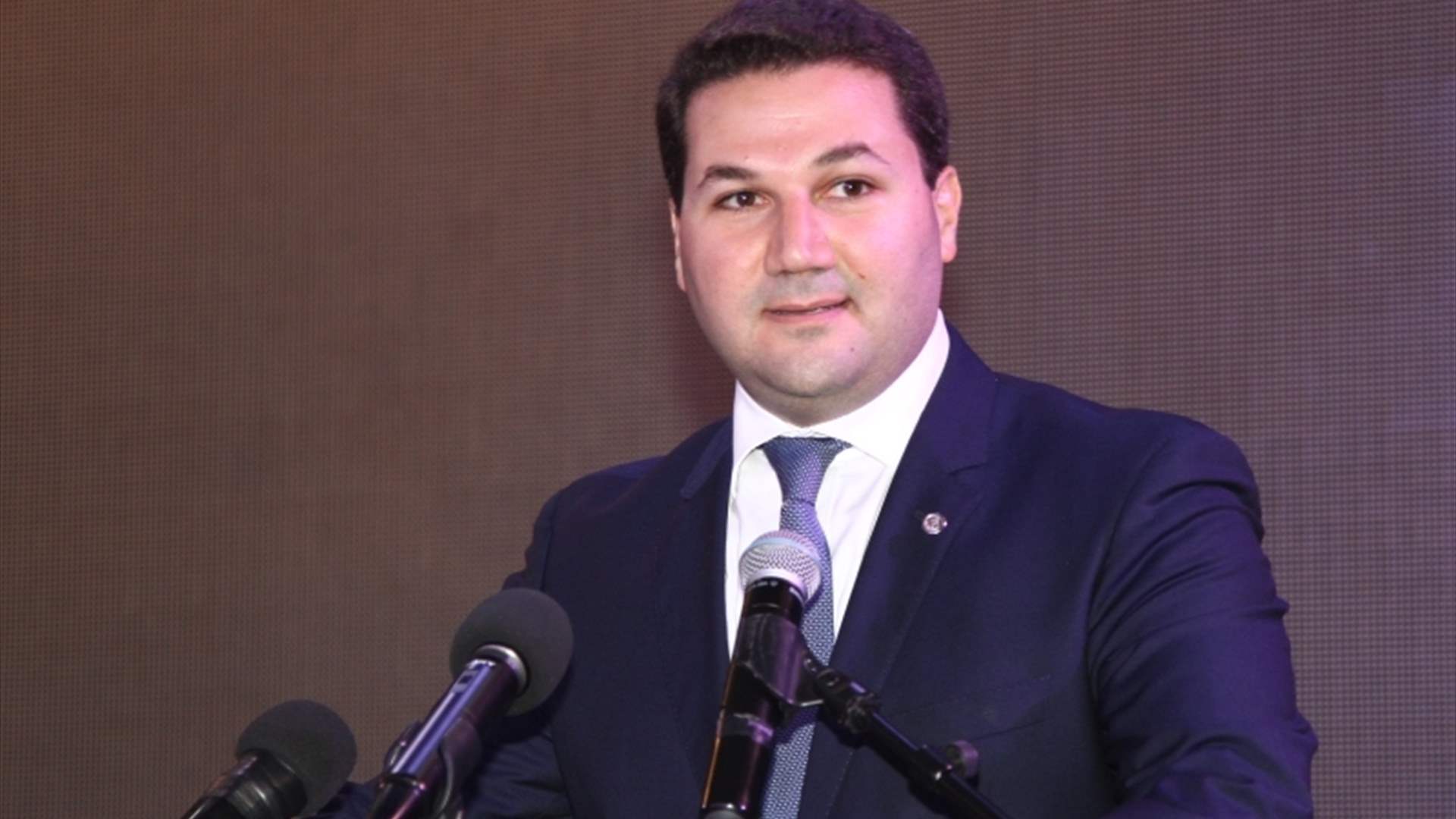 بعد العثور على جسم مشبوه بالقرب من منزل نديم الجميّل.. مصدر أمنيّ يُوضح للـLBCI: انّها لُعبة!