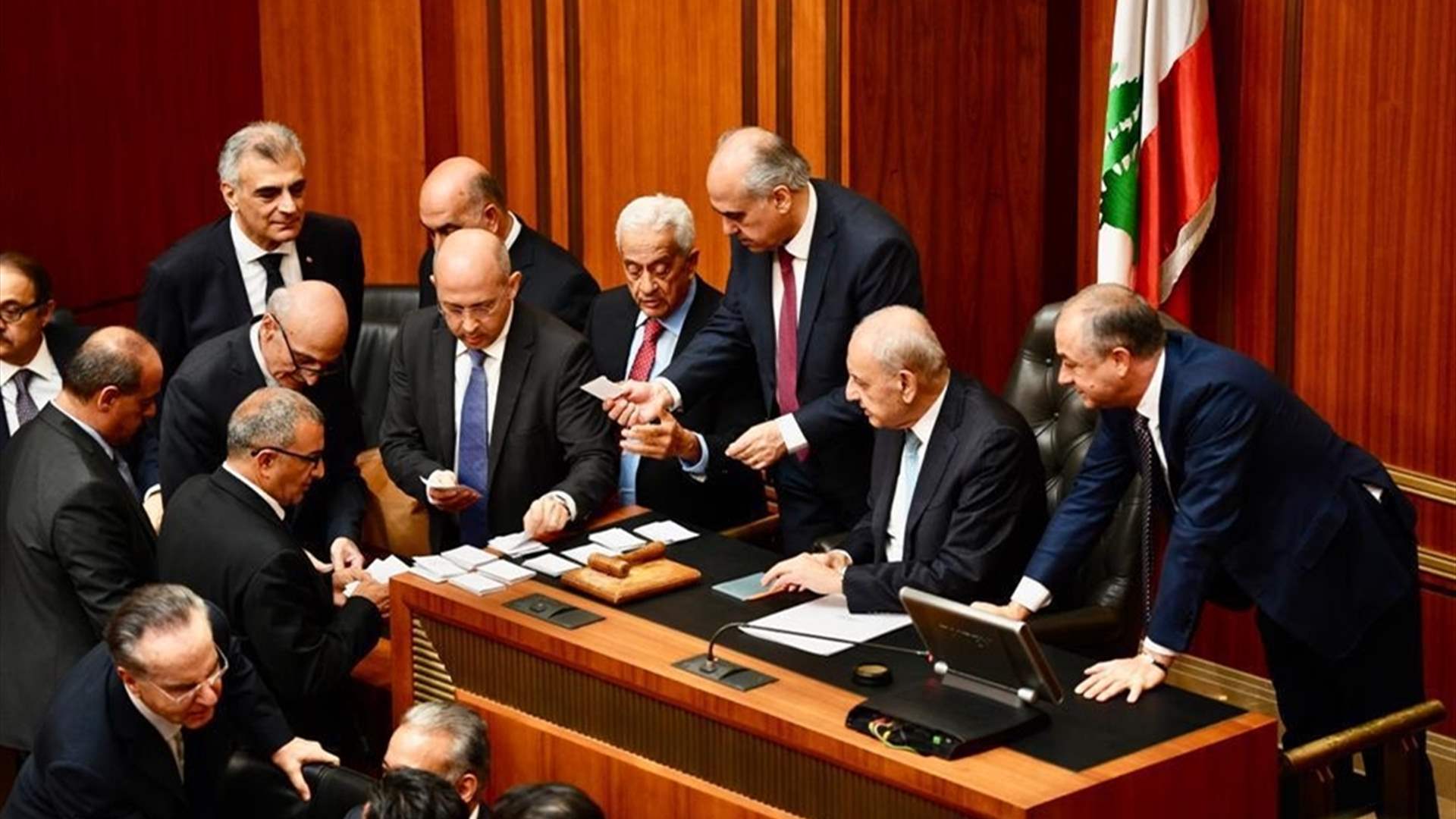 "البازل الإنتخابي" : تلاطم داخل جدران البرلمان (اللواء)