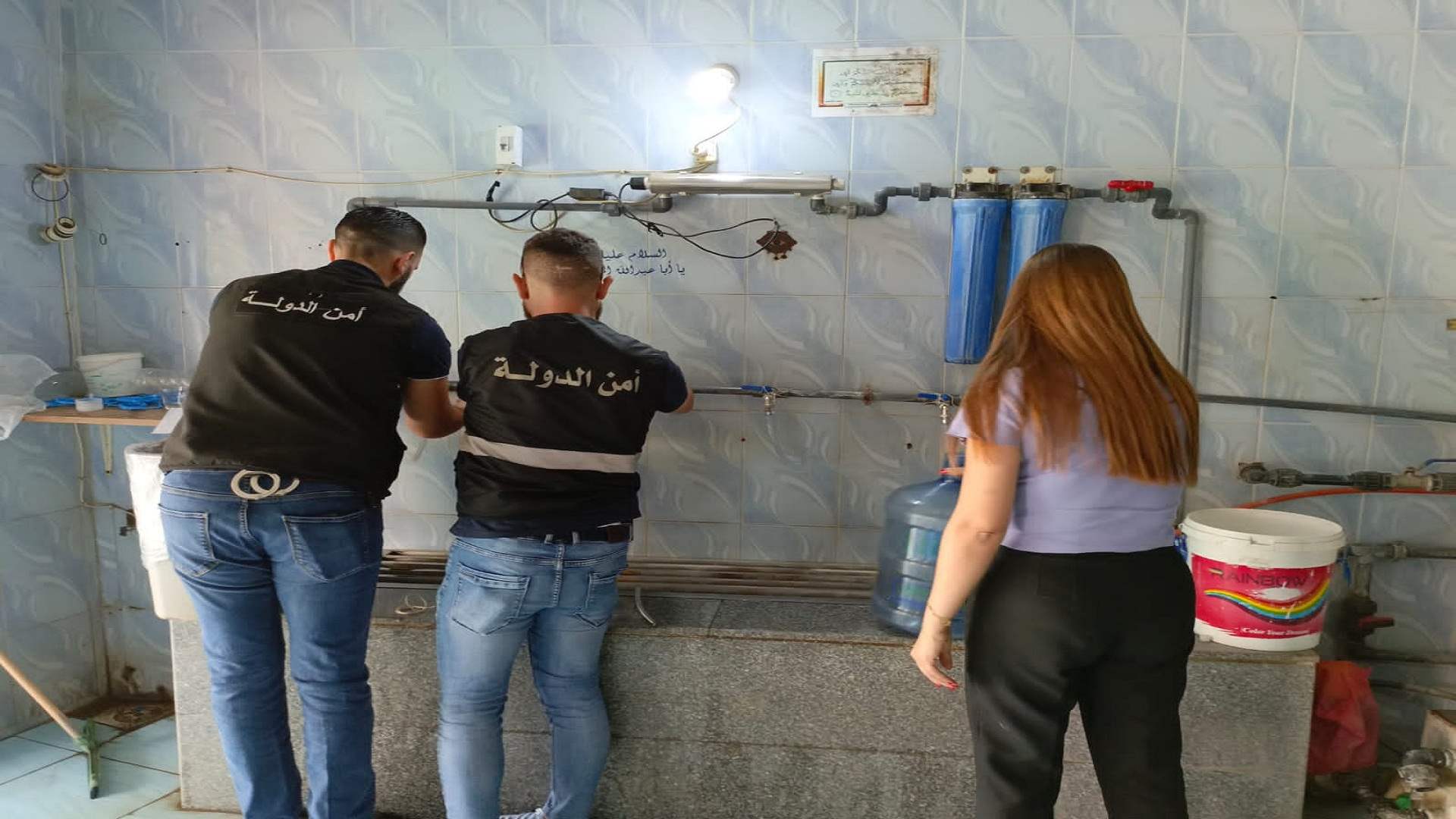 أمن الدّولة في الجنوب تقفل محلّات لتعبئة المياه بالشمع الأحمر