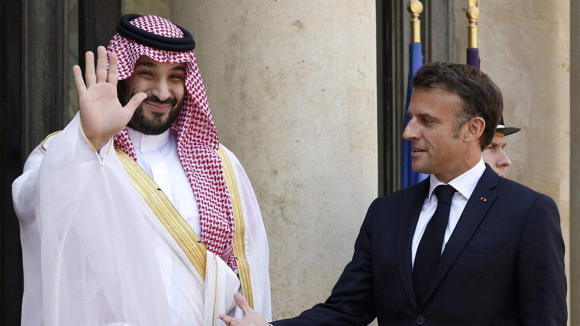 مصدر نيابي لـ"الجمهورية": الإتصالات الفرنسية - السعودية تتزامن مع إتصالات سعودية - سورية تتناول ملف لبنان
