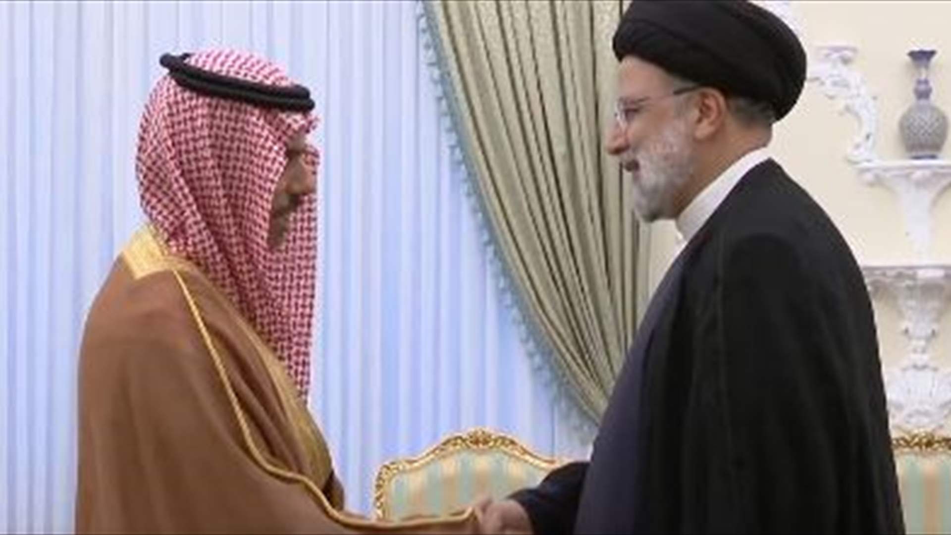 الرئيس الإيراني يستقبل وزير الخارجية السعودي خلال زيارته إلى طهران (فيديو)