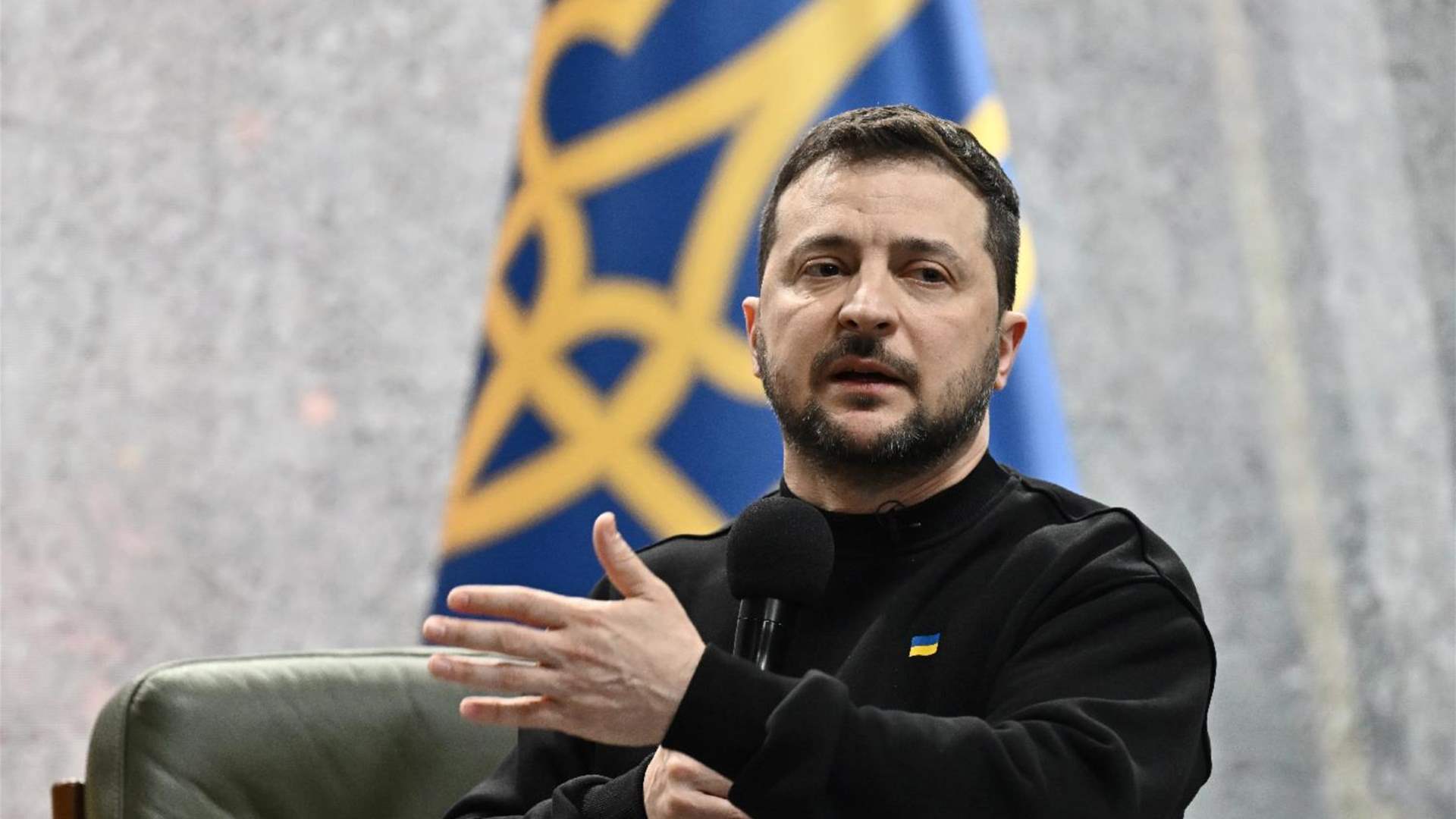 On Father's Day, Zelensky praises 'brave' soldiers fighting