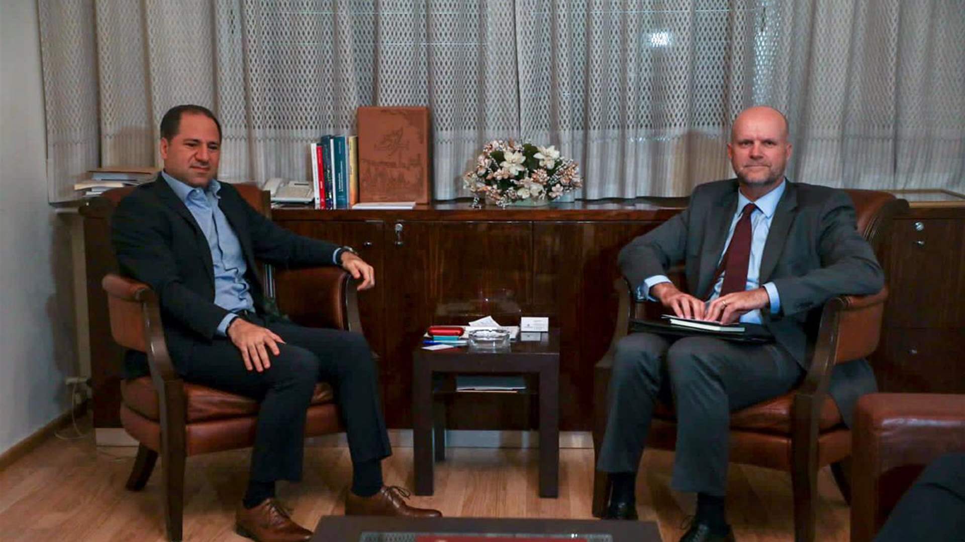 MP Sami Gemayel meets UNHCR representative in Lebanon to discuss the Syrian refugees file