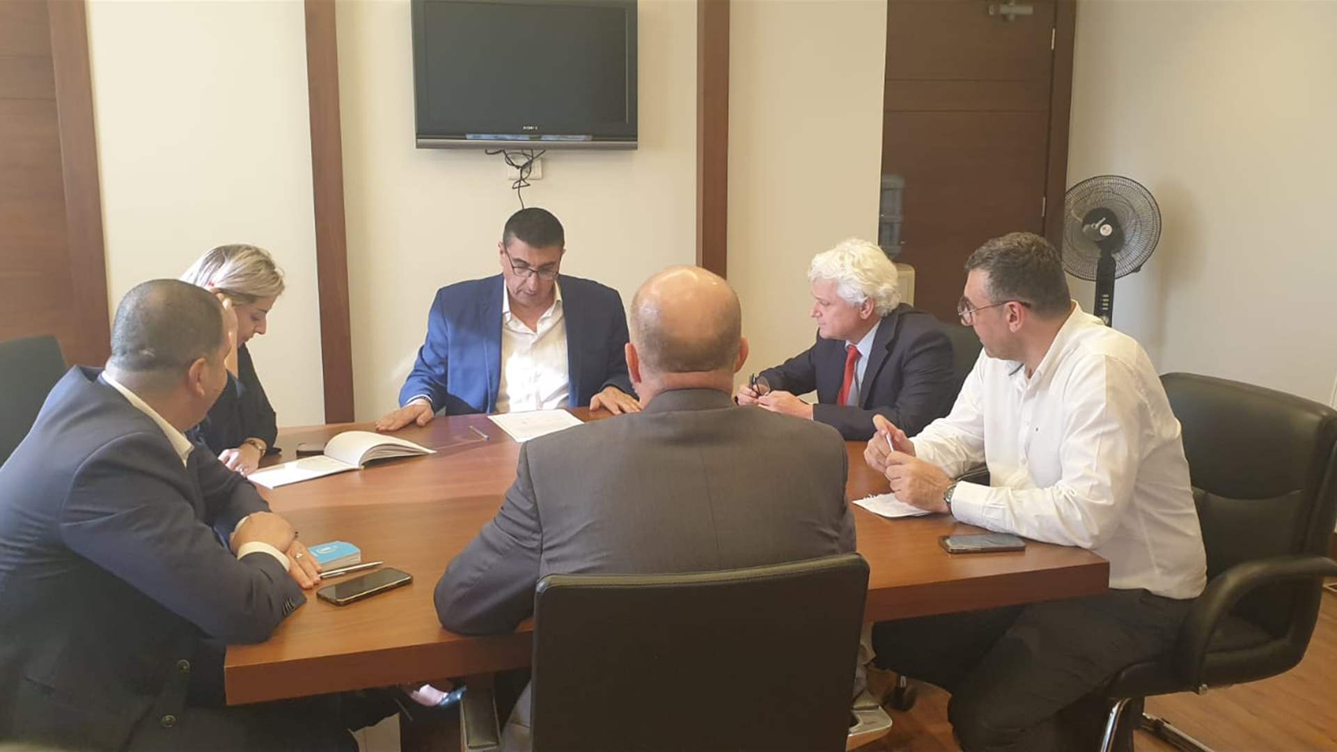 بيان وزير الشؤون بشأن دولرة مساعدات النازحين السوريين في لبنان 