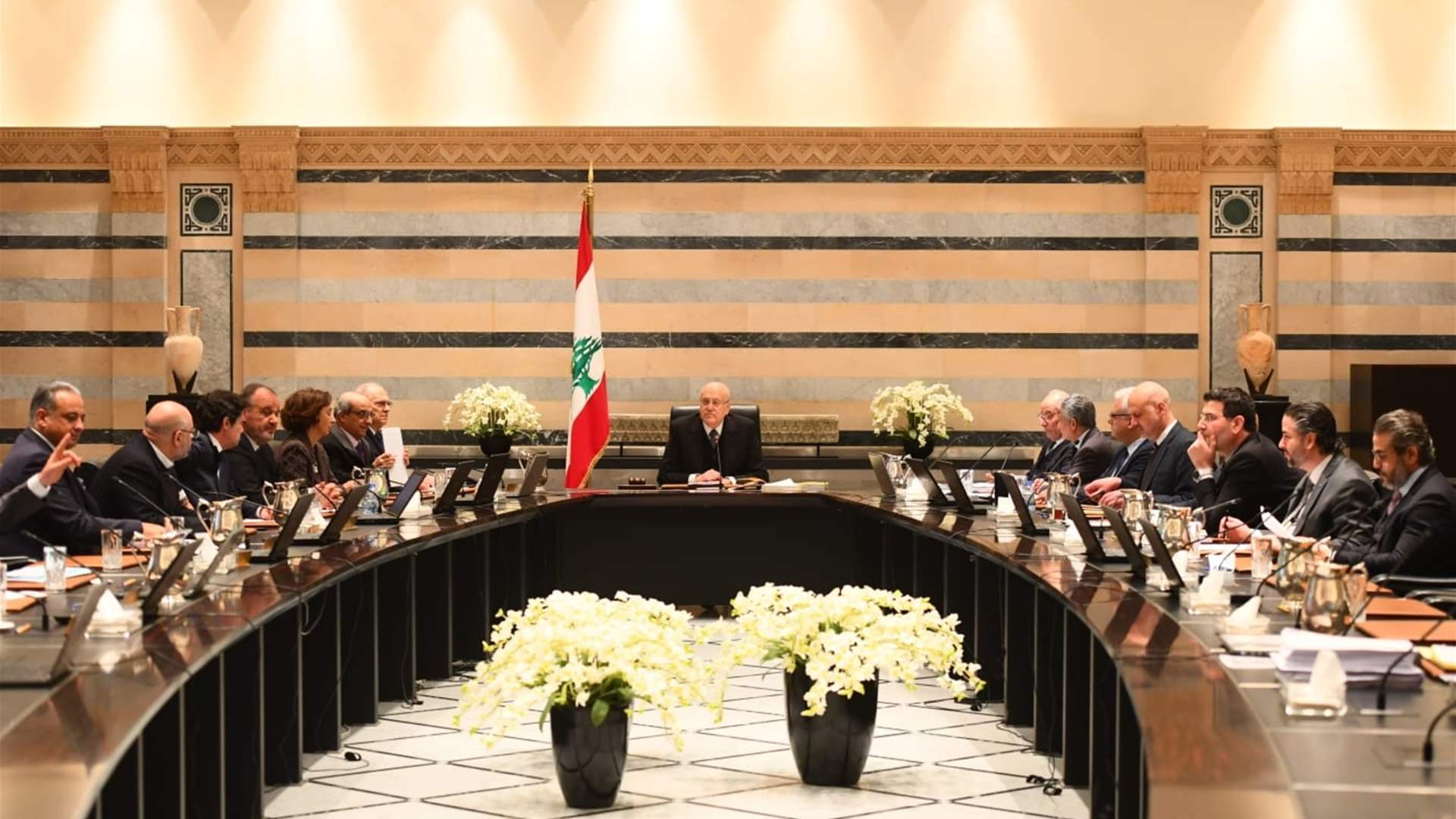 Preserving state institutions: PM Mikati addresses Cabinet amidst criticism  