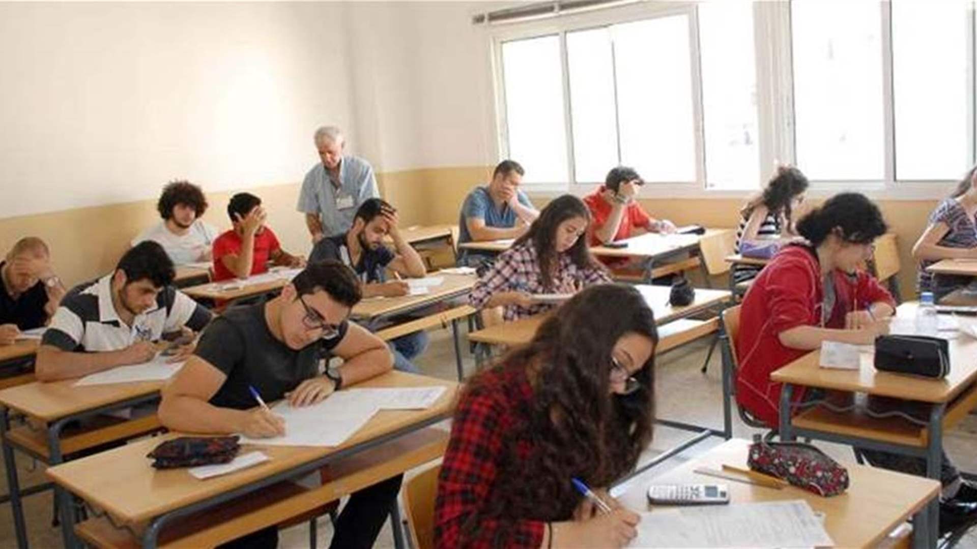 بعد قرار الغاء إمتحانات الشهادة المتوسطة..ماذا قال الامين العام للمدارس الكاثوليكية للـLBCI؟