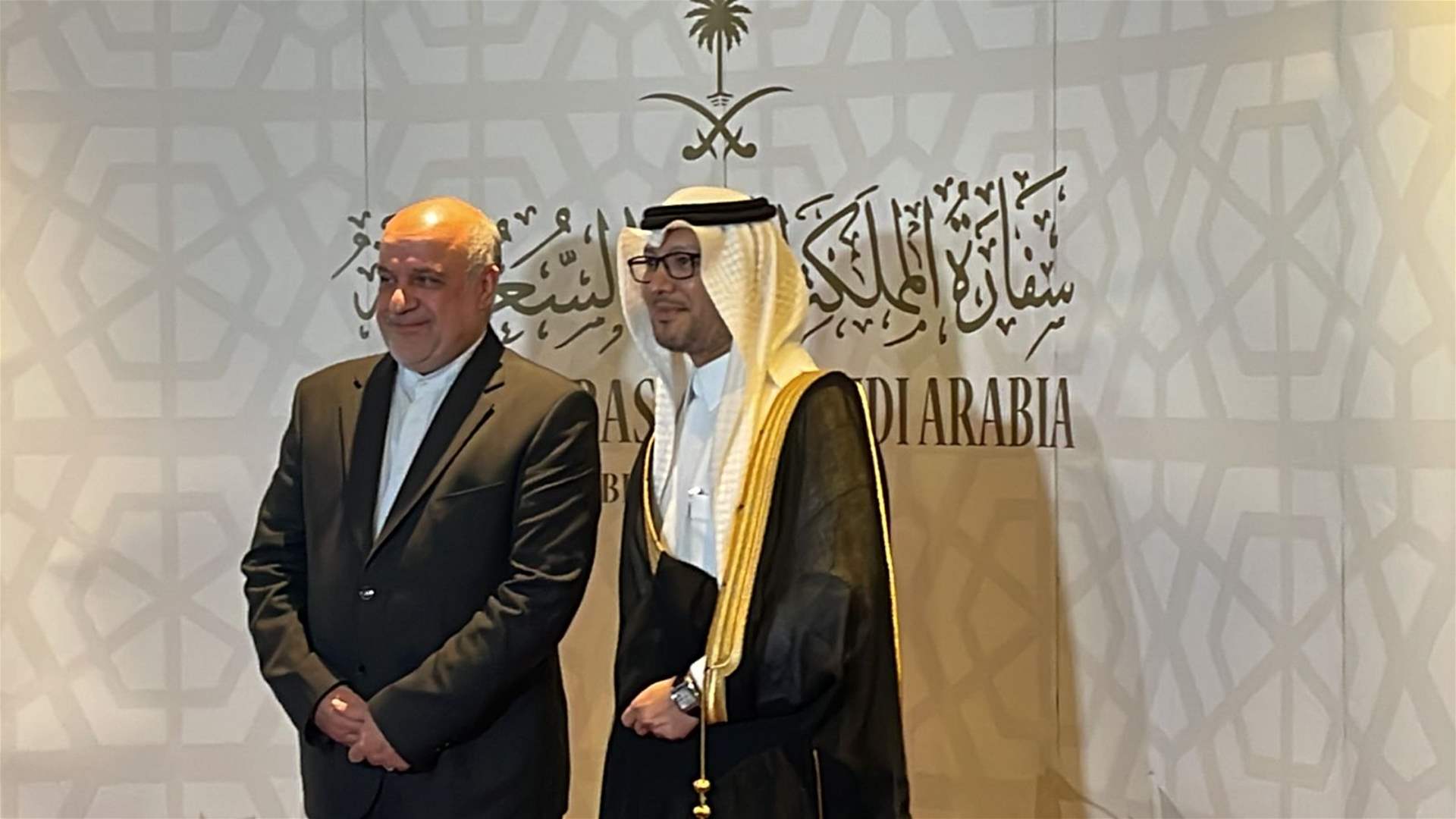 وصول السفير الايراني الى عشاء السفارة السعودية