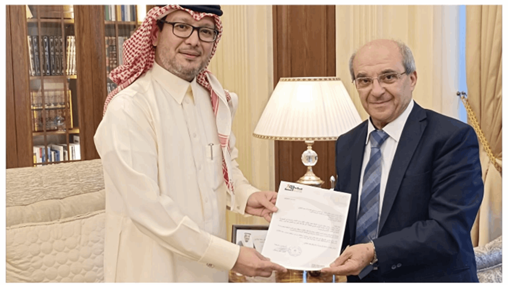كلاّس سلّم السفير السعودي دعوة لحضور افتتاح بيروت عاصمة الشباب العربي