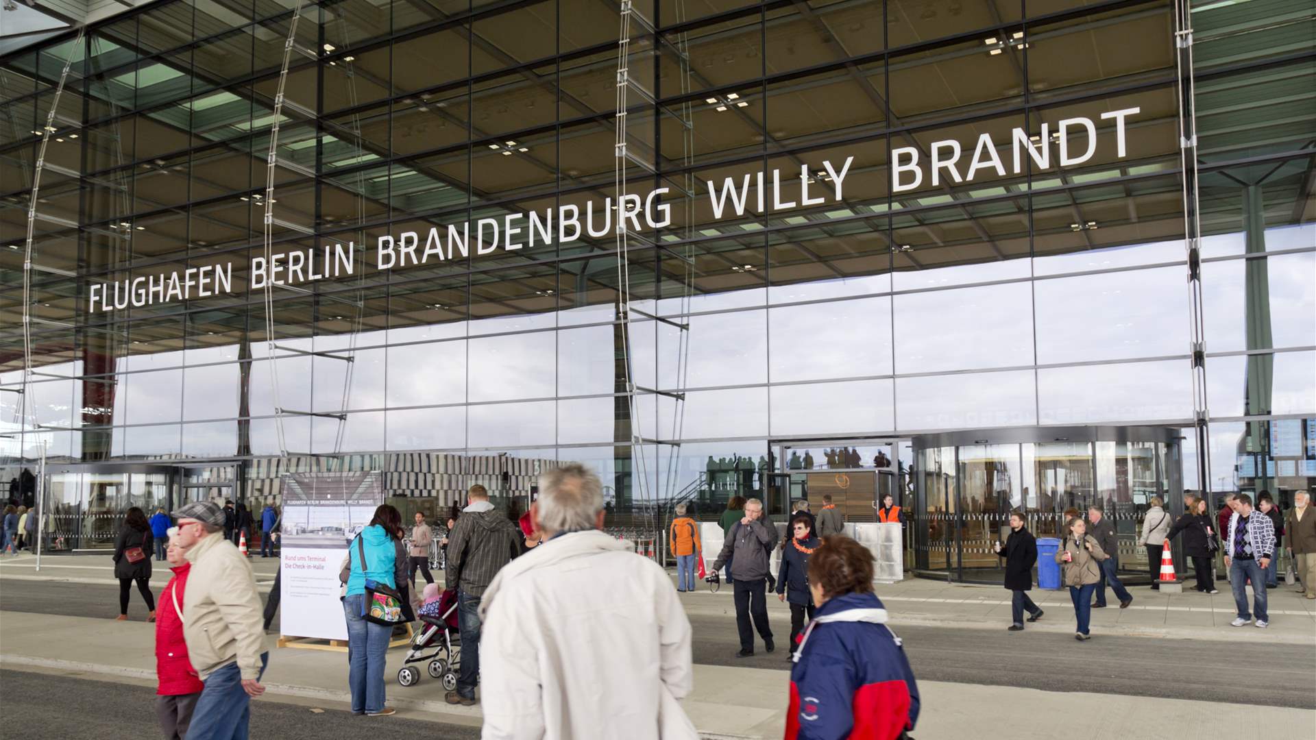 Germany eases immigration rules for skilled workers