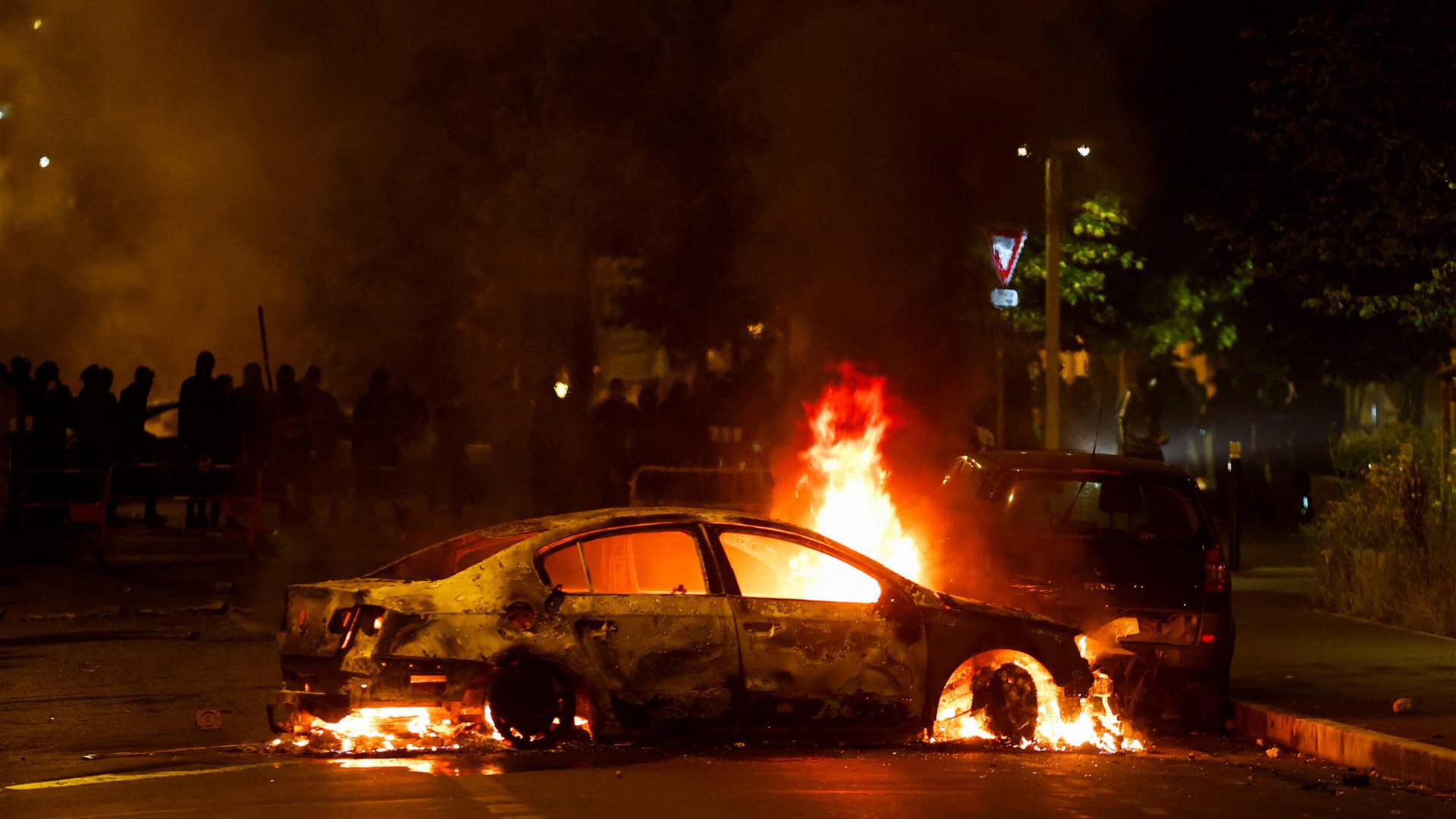 Macron to hold new crisis meeting over France violence