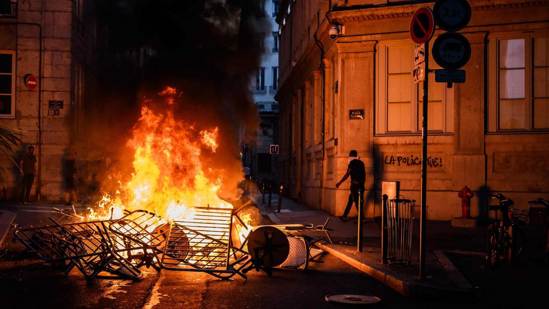 Iran urges France 'to end violent treatment' of protesters