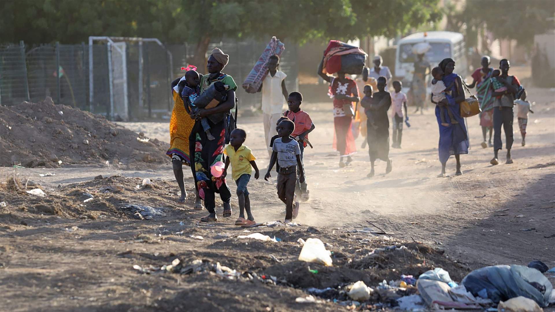 Fighting shakes Khartoum as displaced battle disease