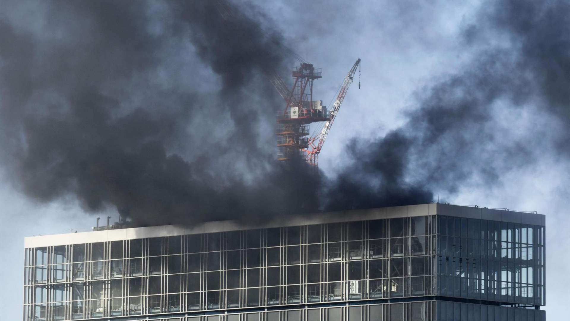 Fire injures four in Tokyo building